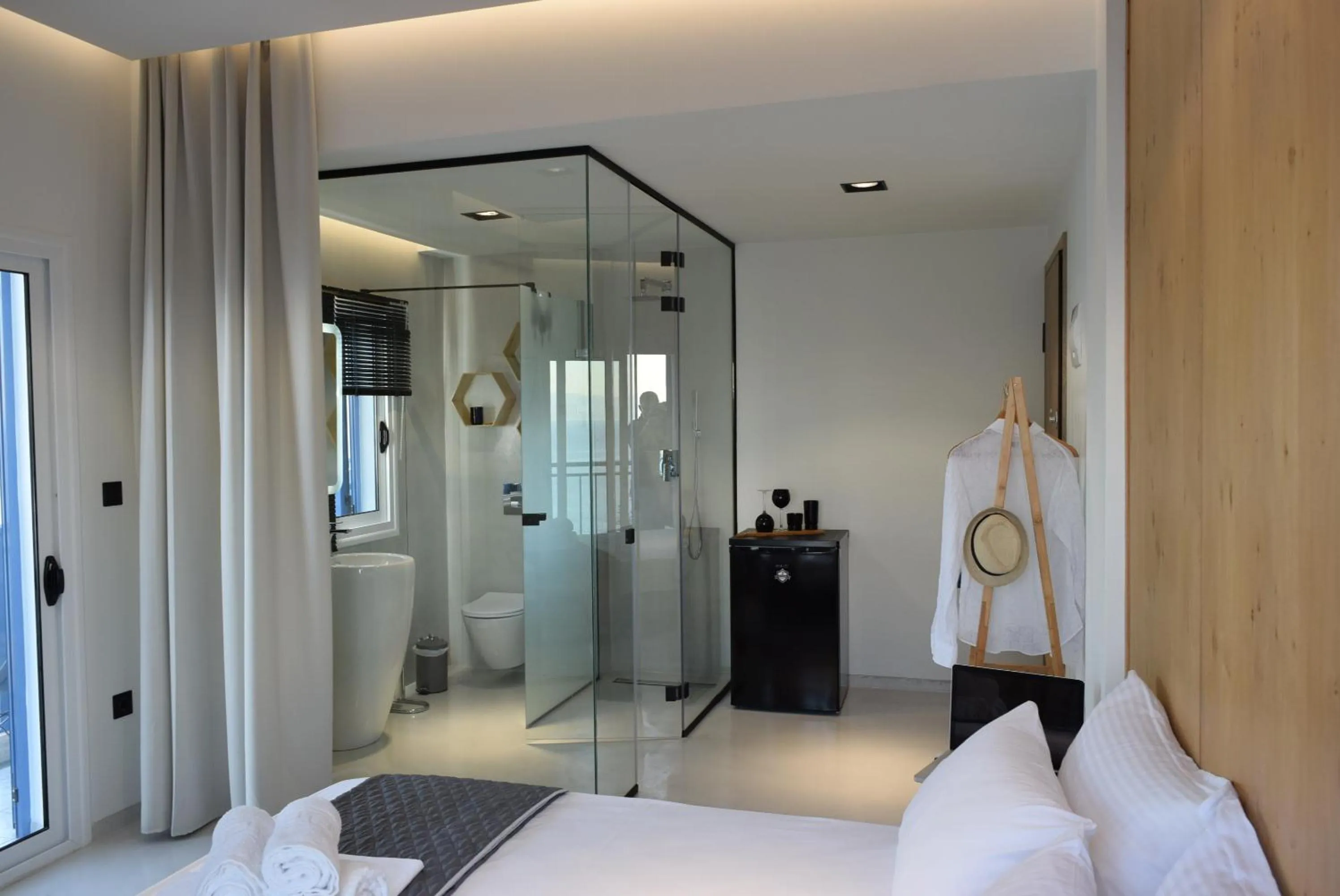 Bathroom, Bed in Vrachos Lofts