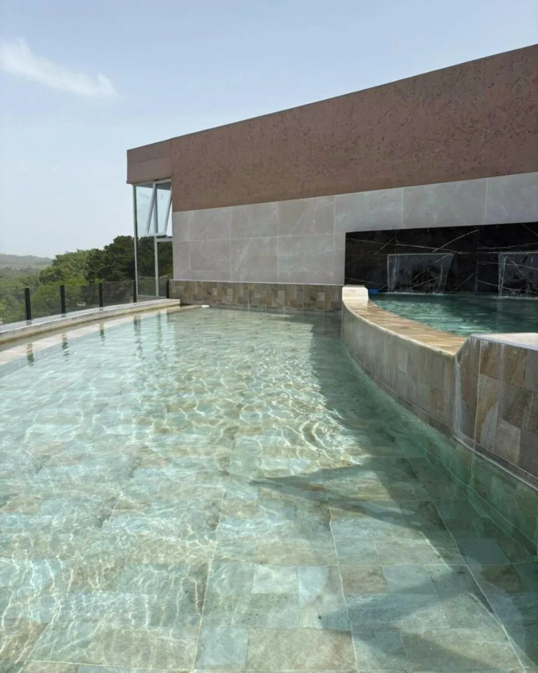 Swimming pool in Posta Natural