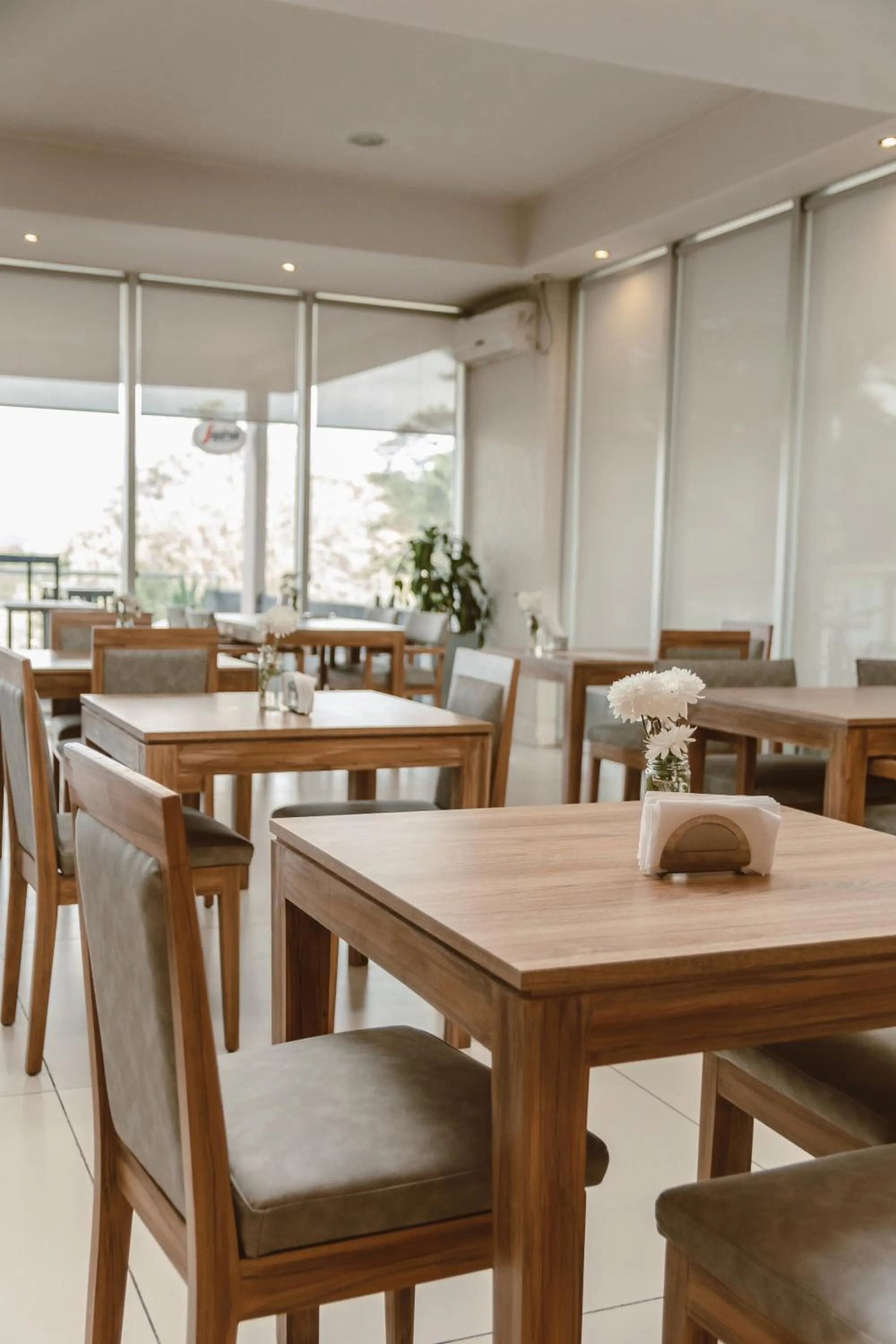Restaurant/places to eat in Posta Natural