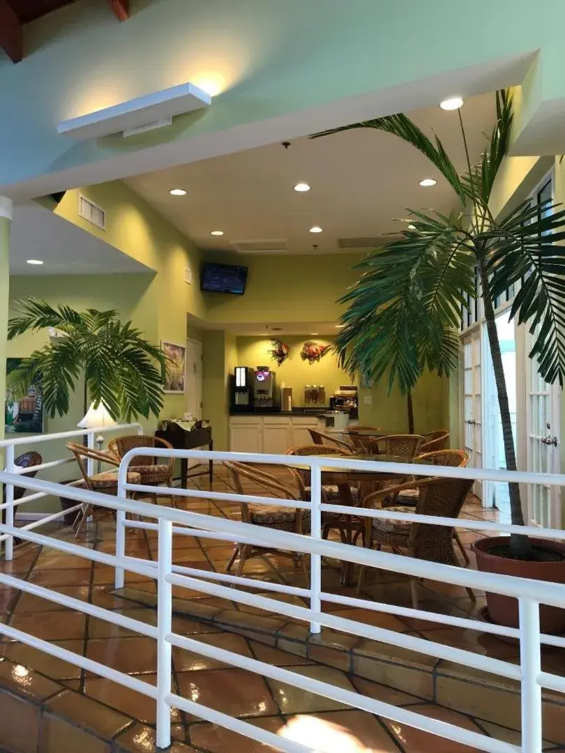Breakfast in Jupiter Waterfront Inn Breakfast in Jupiter Waterfront Inn