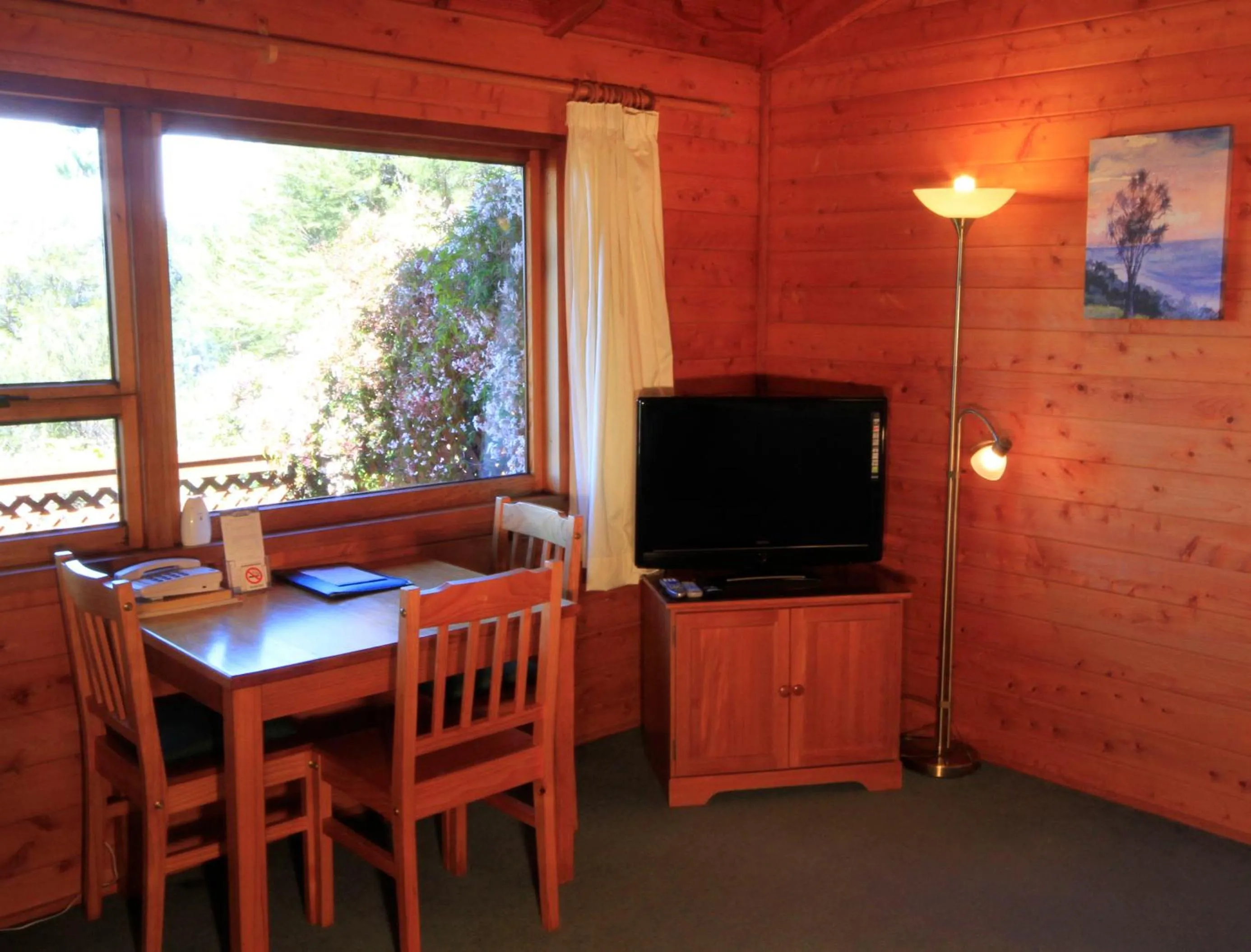TV and multimedia in Kimi Ora Eco Resort