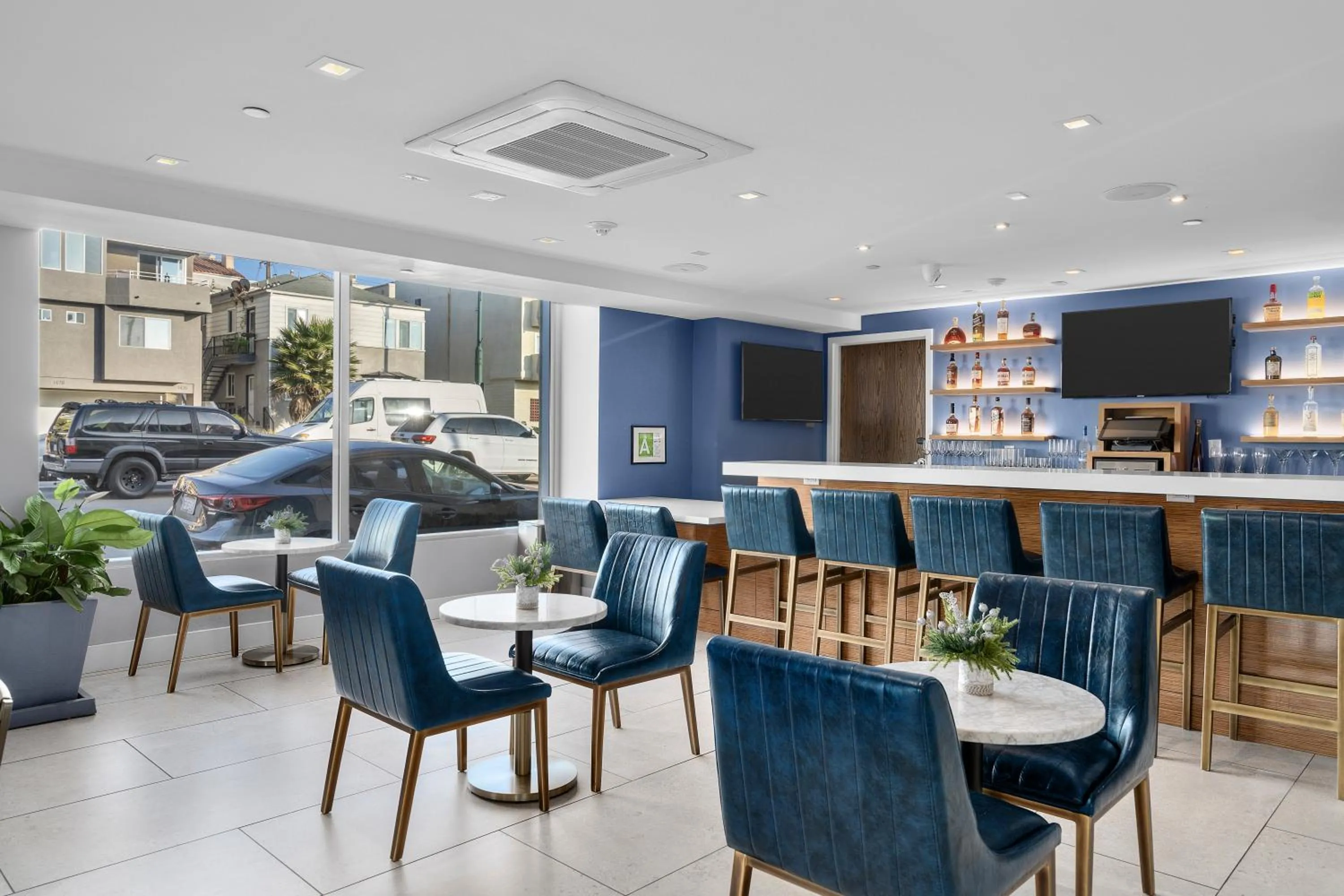 H2O Hermosa Beach Hotel