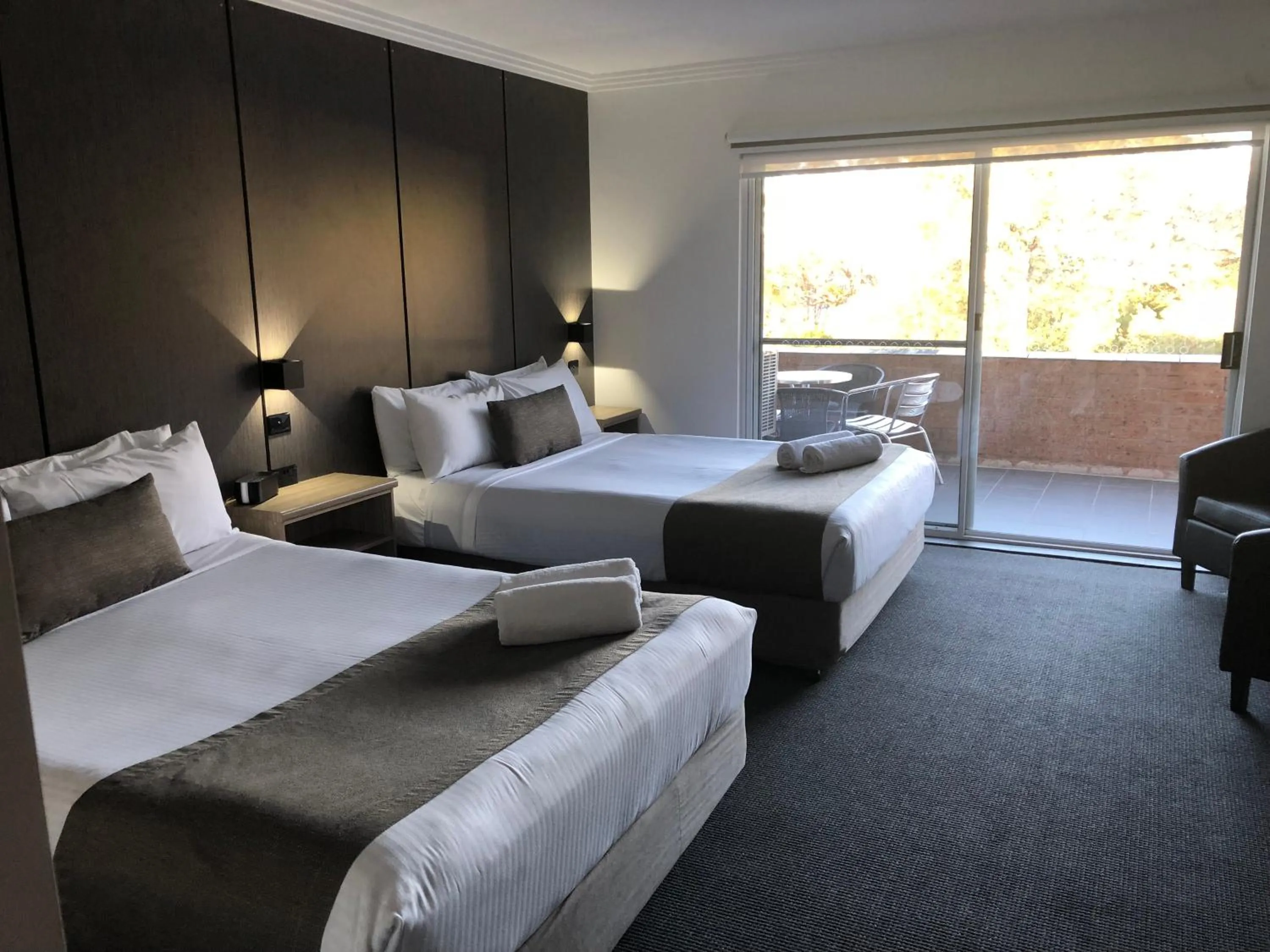 Bed in Huskisson Beach Motel