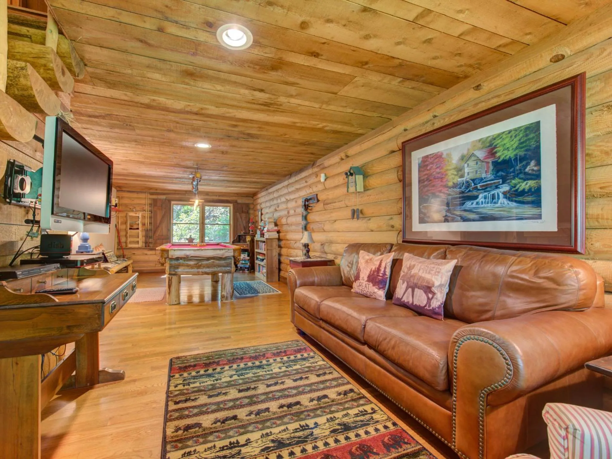 Living room in Black Bear Lodge