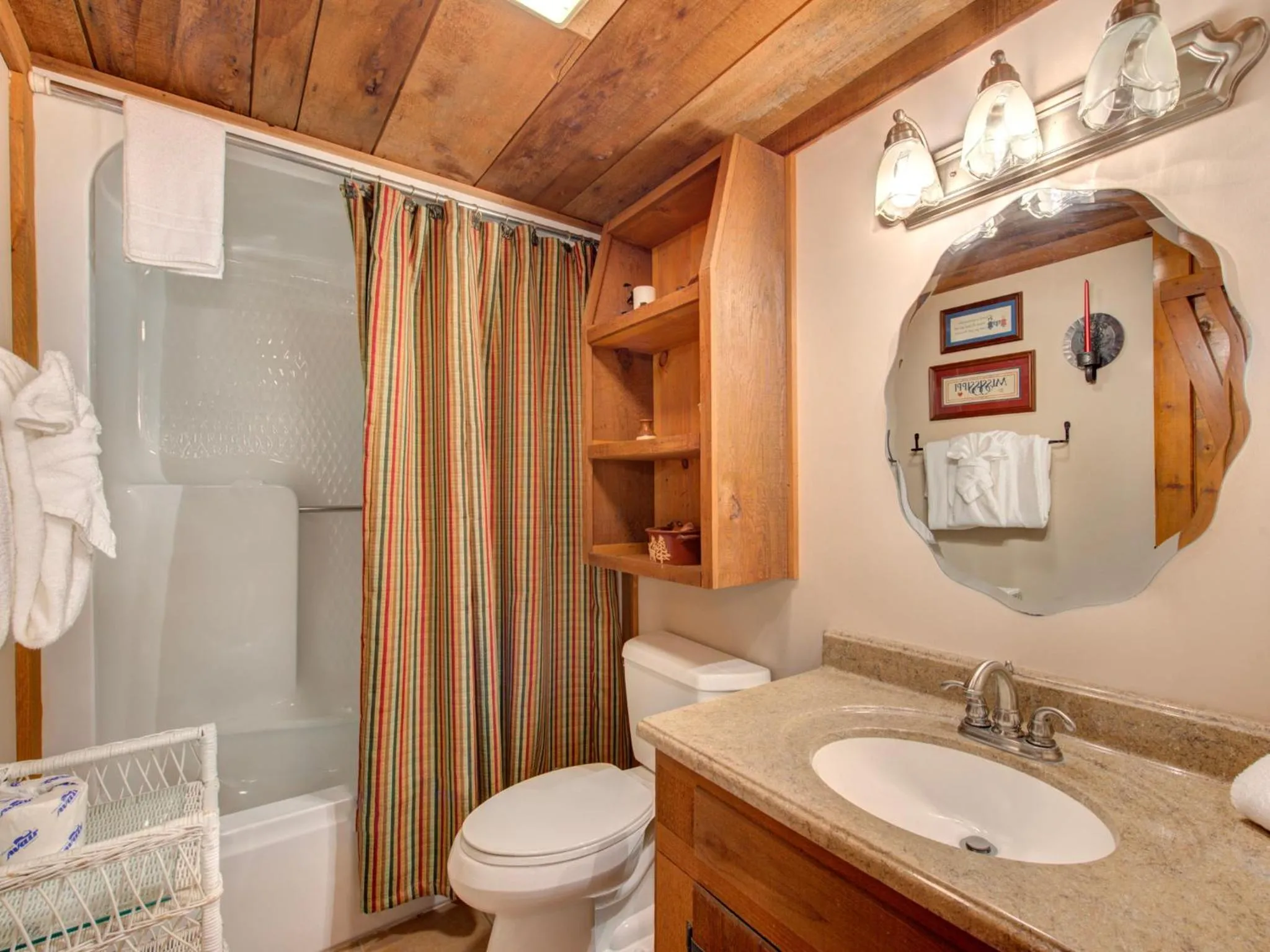 Bathroom in Black Bear Lodge