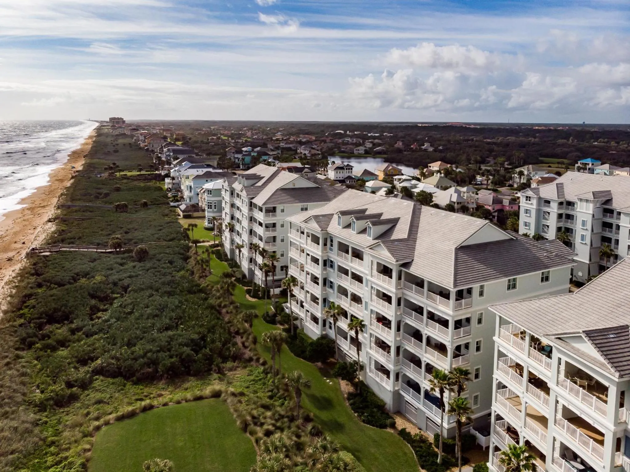 Property building in 851 Cinnamon Beach