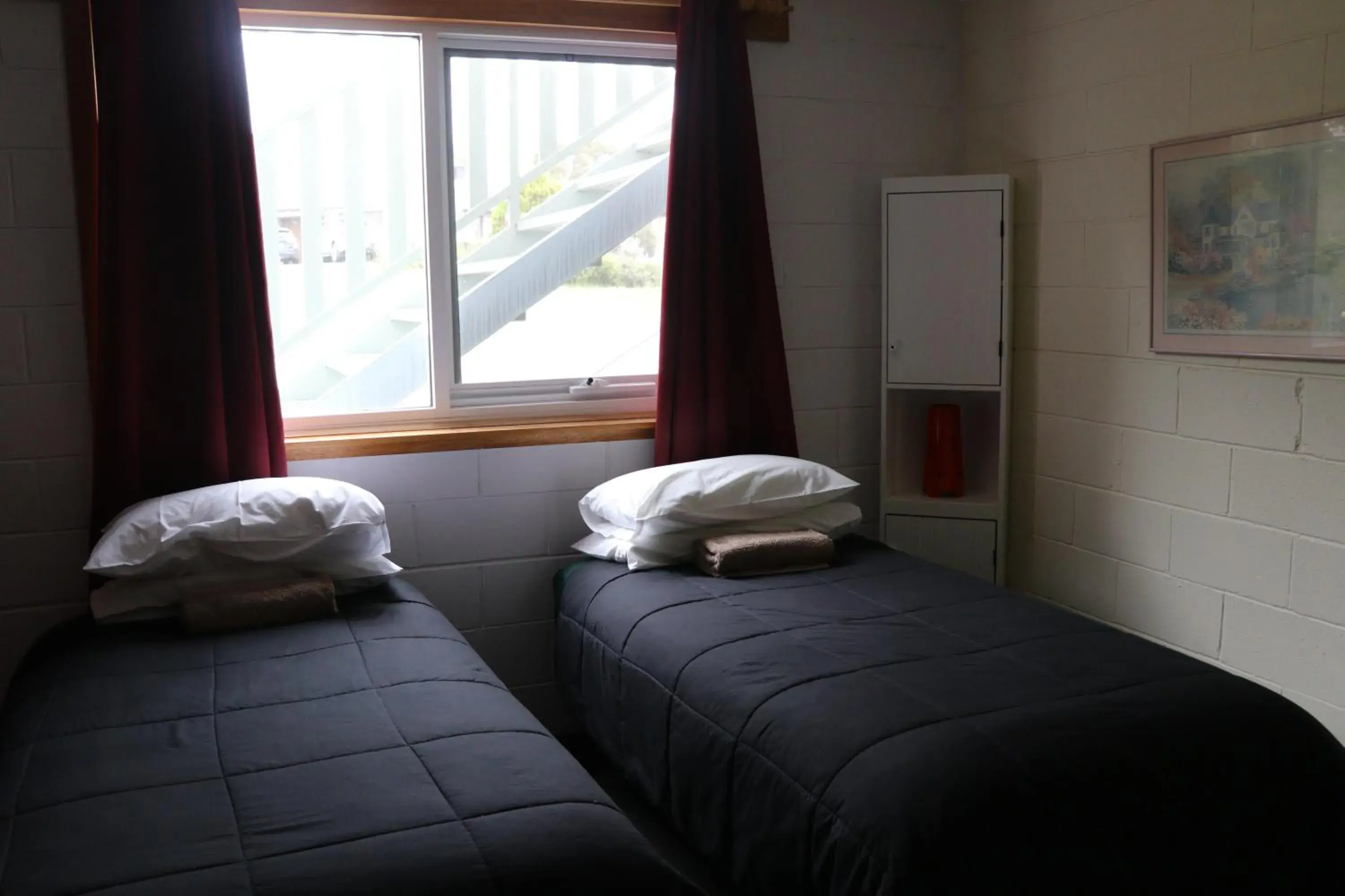 Standard Twin Room in Chalet Jindabyne Standard Twin Room in Chalet Jindabyne