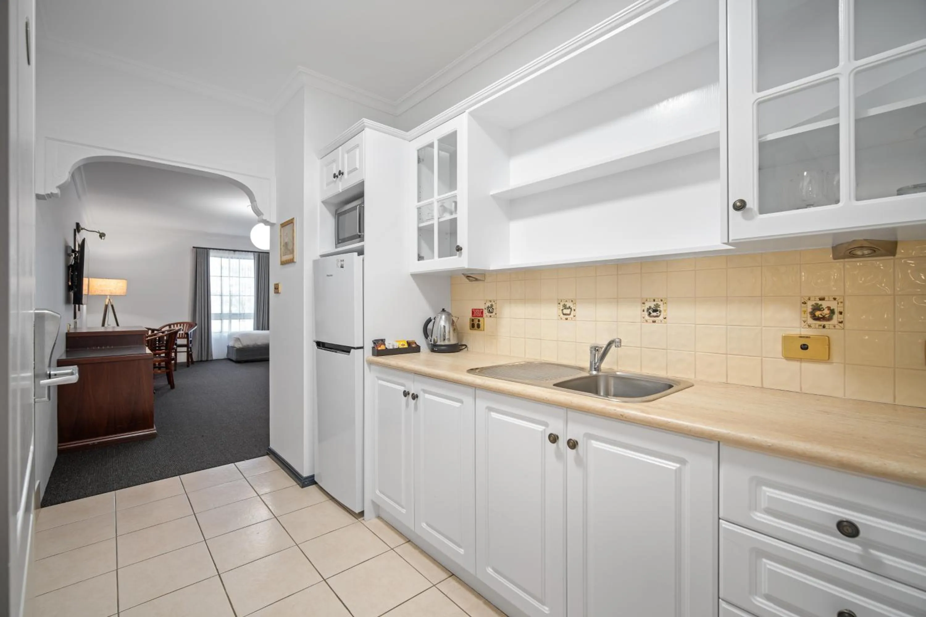 Kitchen or kitchenette in The Lawson Riverside Suites