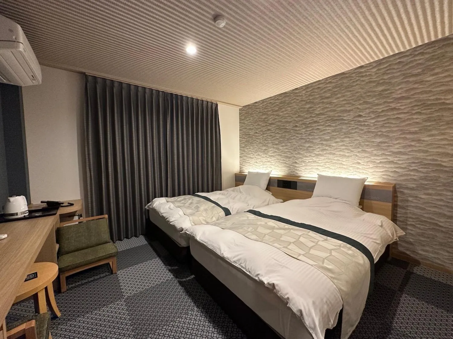 Photo of the whole room, Bed in Umiakari