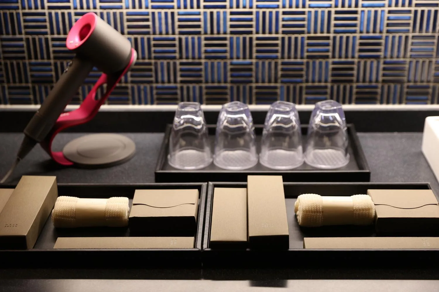 Photo of the whole room in Umiakari