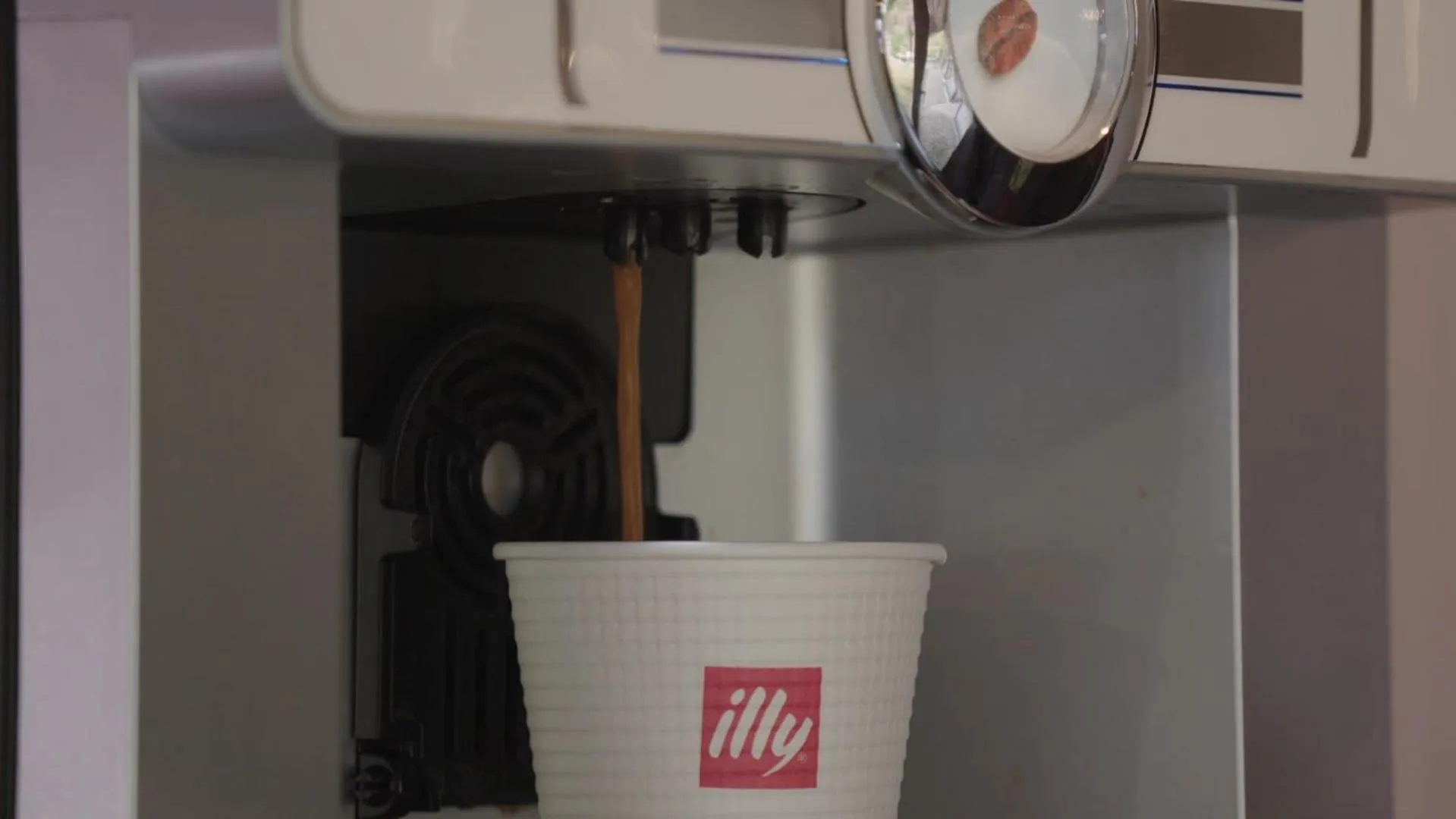 Coffee/tea facilities in Umiakari