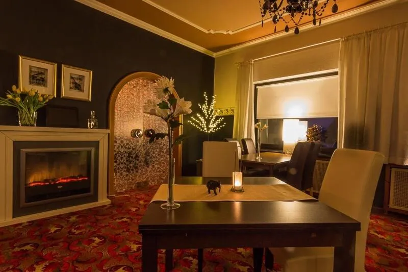 Restaurant/places to eat in Hotel Palatino