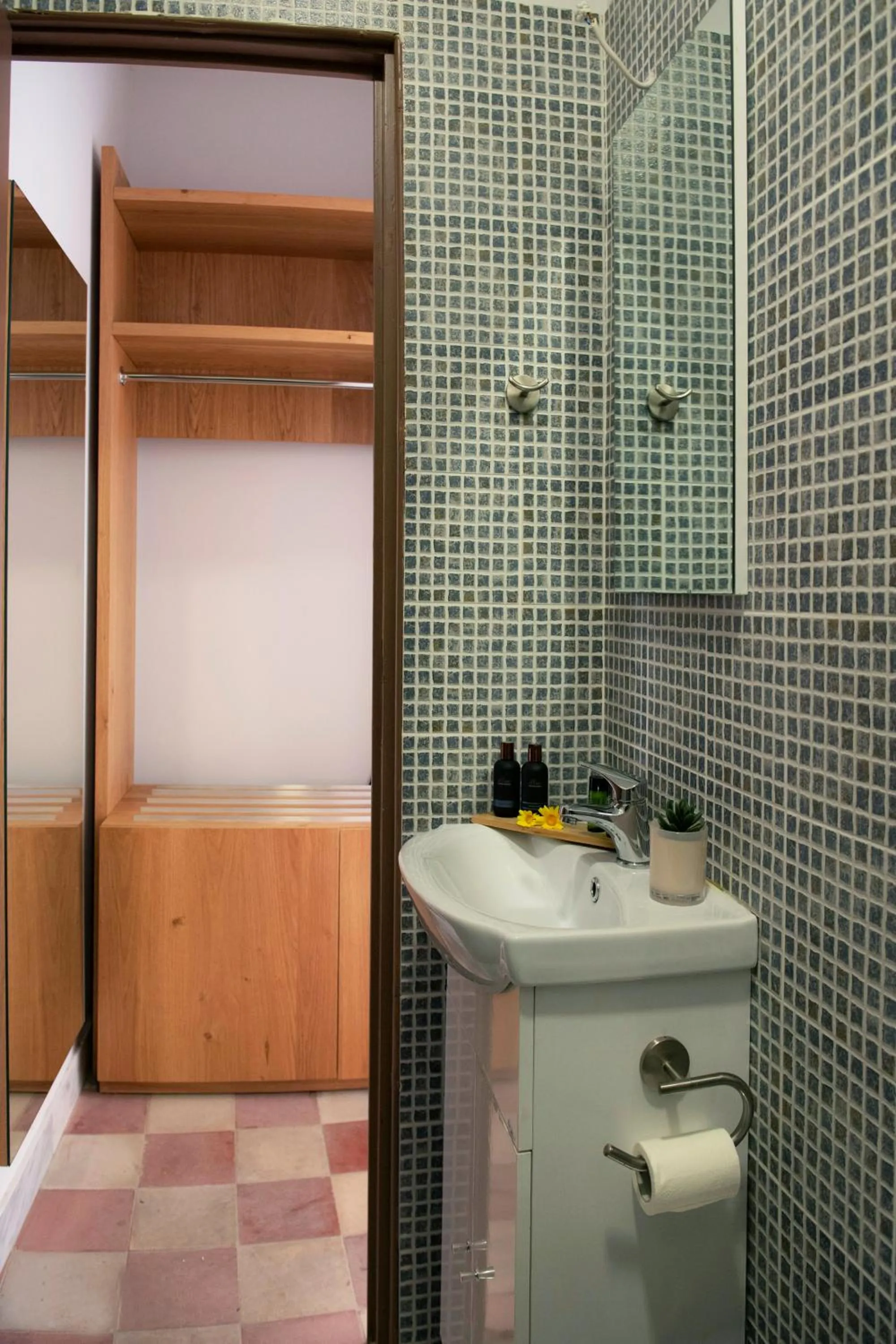 Bathroom in Beautiful City Suites