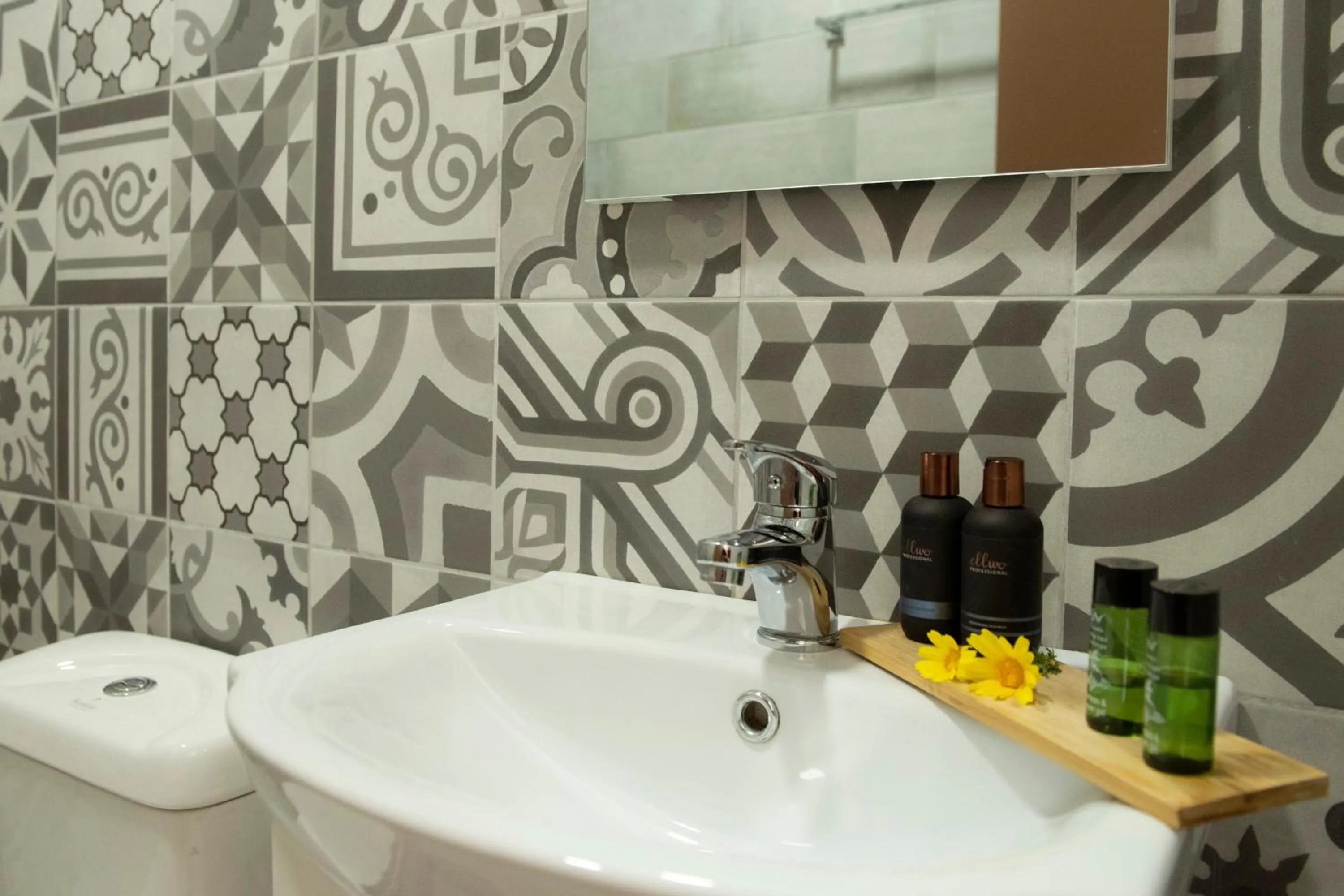 Toilet in Beautiful City Suites