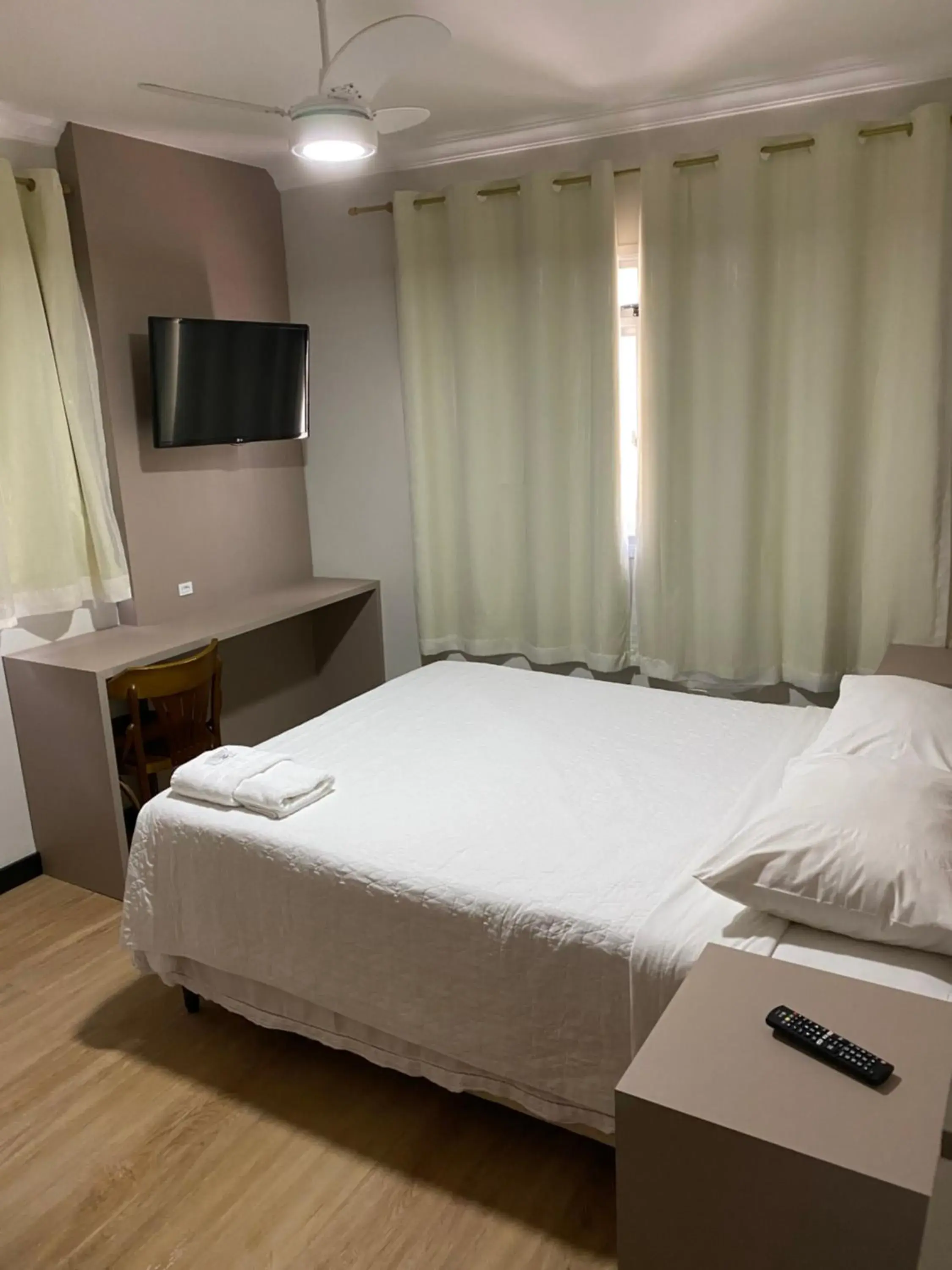 Superior Double Room in Hotel Esmig Superior Double Room in Hotel Esmig