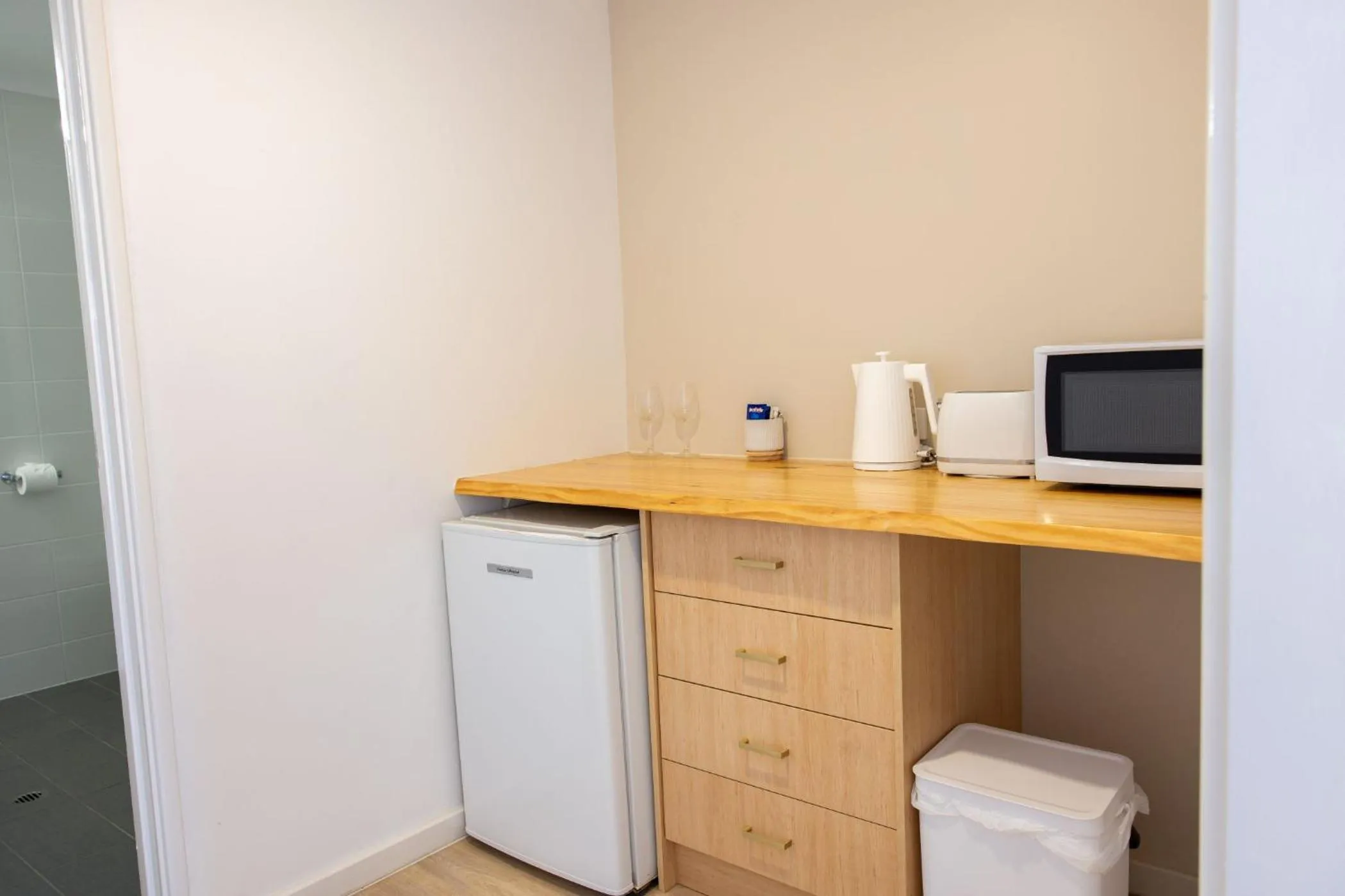 Coffee/tea facilities in The African Reef