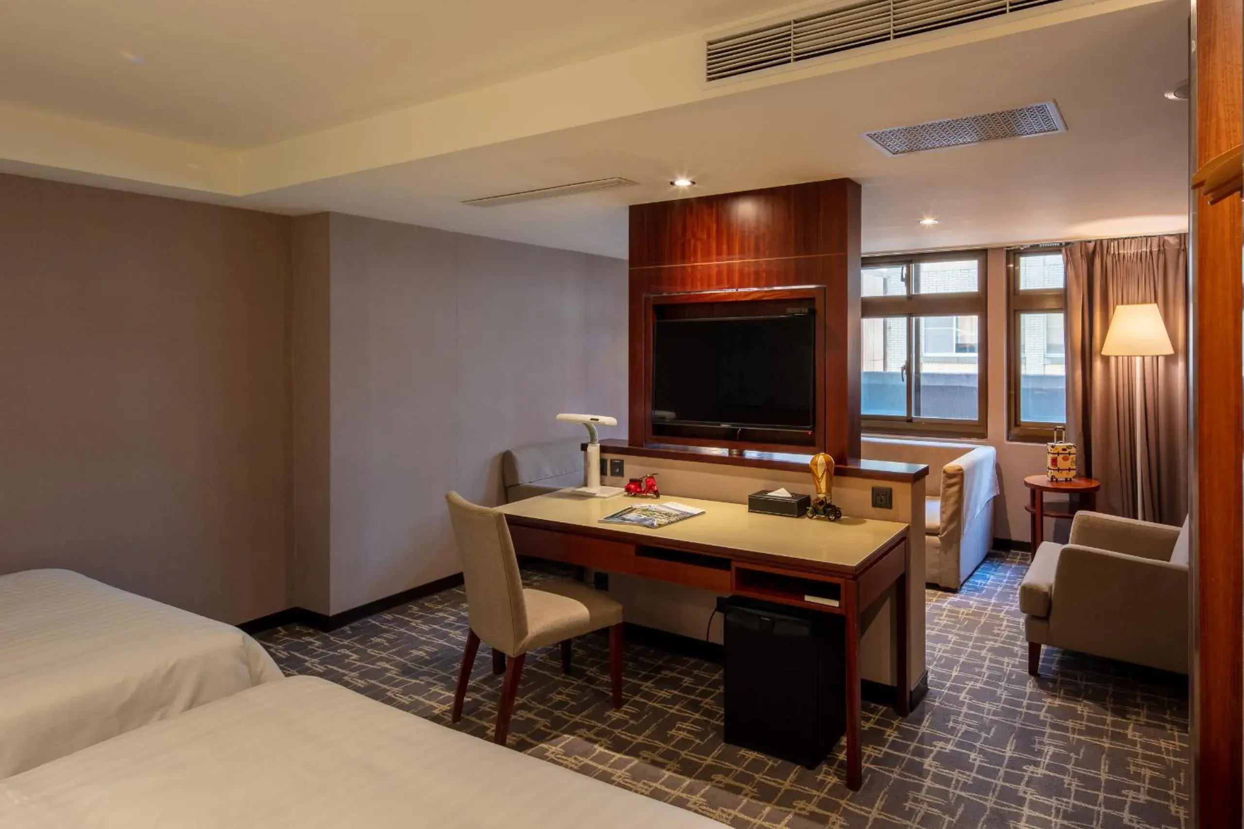 TV and multimedia, Bed in Rich & Free Hotel - Kaifeng 富逸旅趣-北車開封館 TV and multimedia, Bed in Rich & Free Hotel - Kaifeng 富逸旅趣-北車開封館