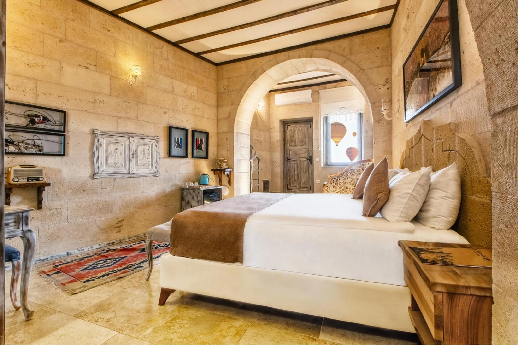 Bed in Karlık Cave Suite Cappadocia