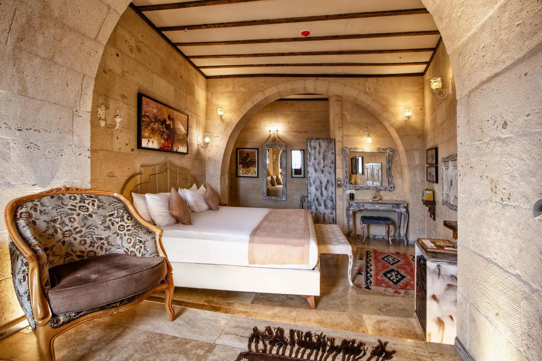 Bed in Karlık Cave Suite Cappadocia