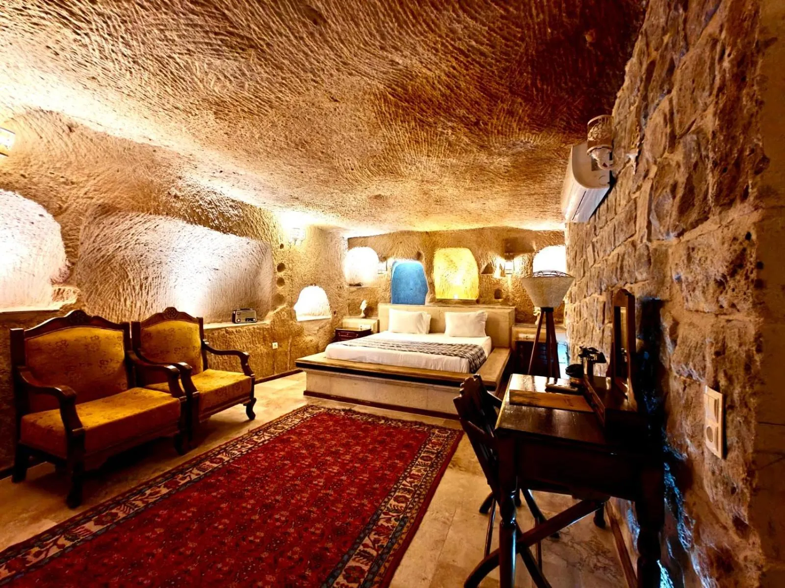 Bed in Karlık Cave Suite Cappadocia