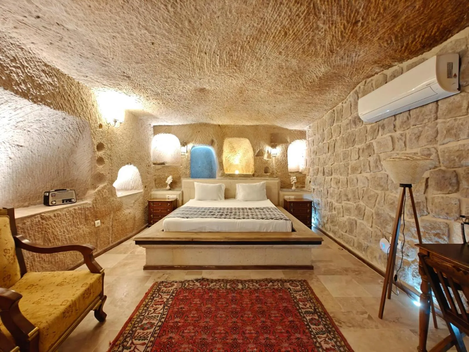 Bed in Karlık Cave Suite Cappadocia