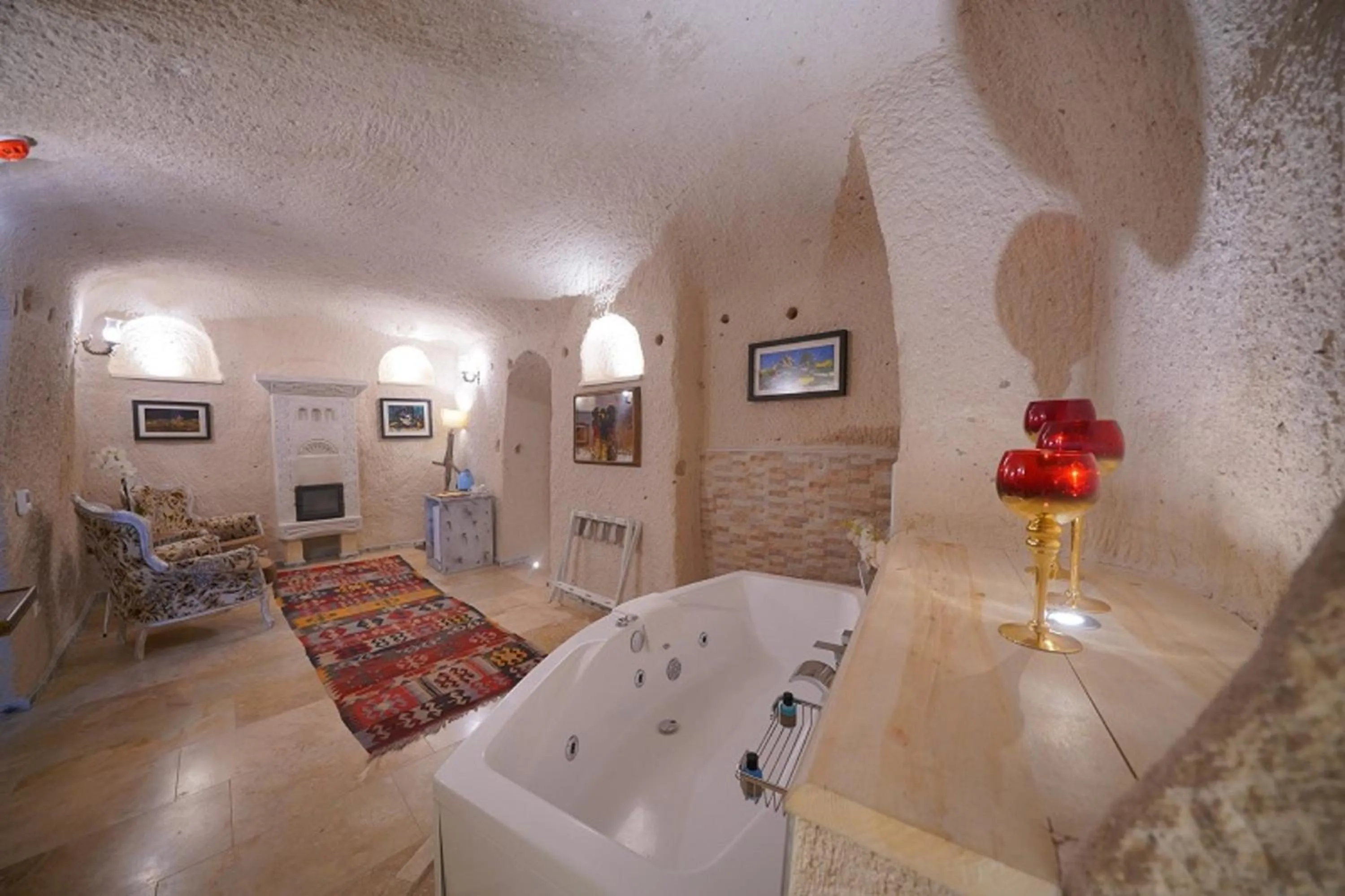 Living room, Bed in Karlık Cave Suite Cappadocia