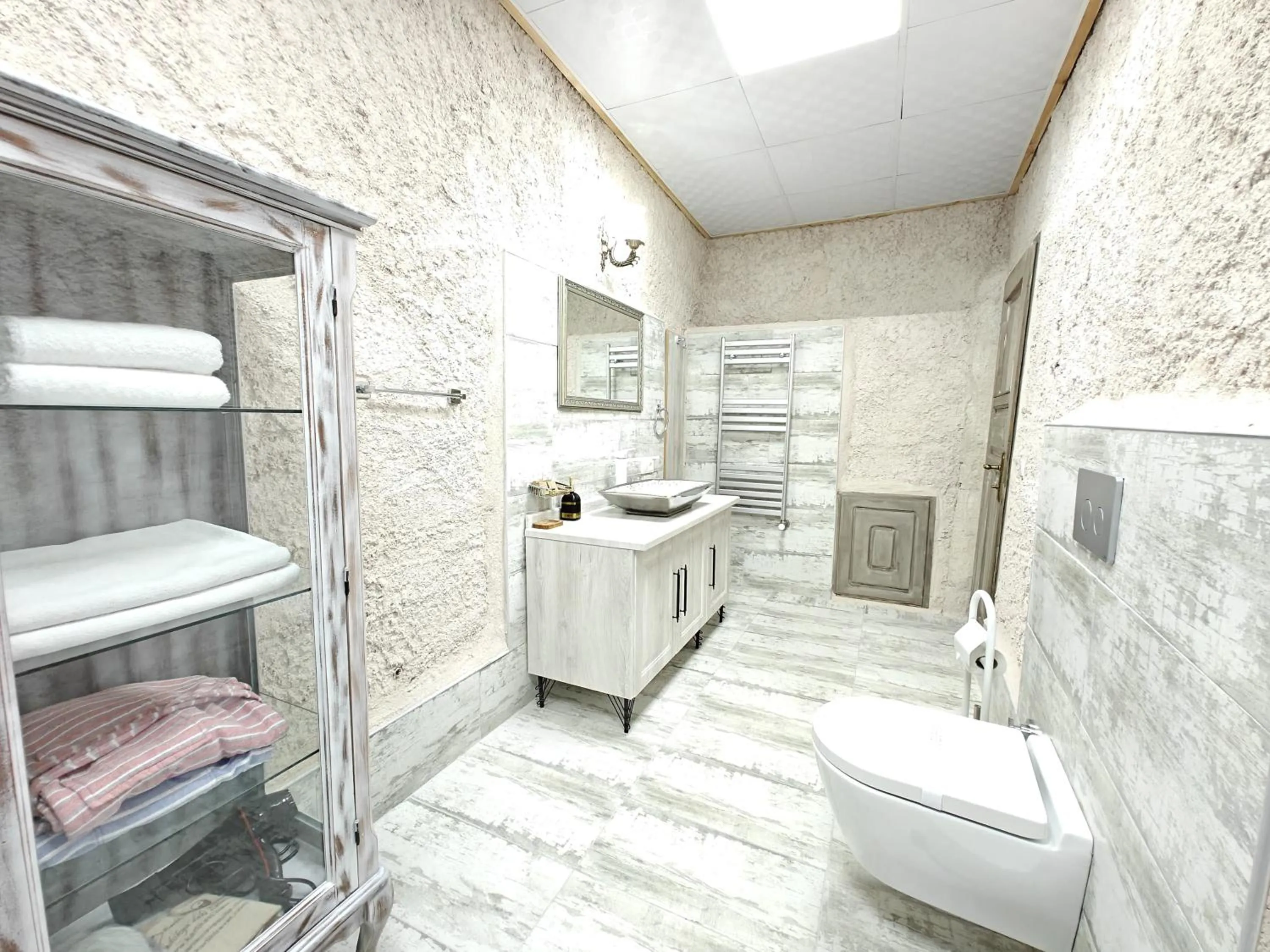 Shower in Karlık Cave Suite Cappadocia