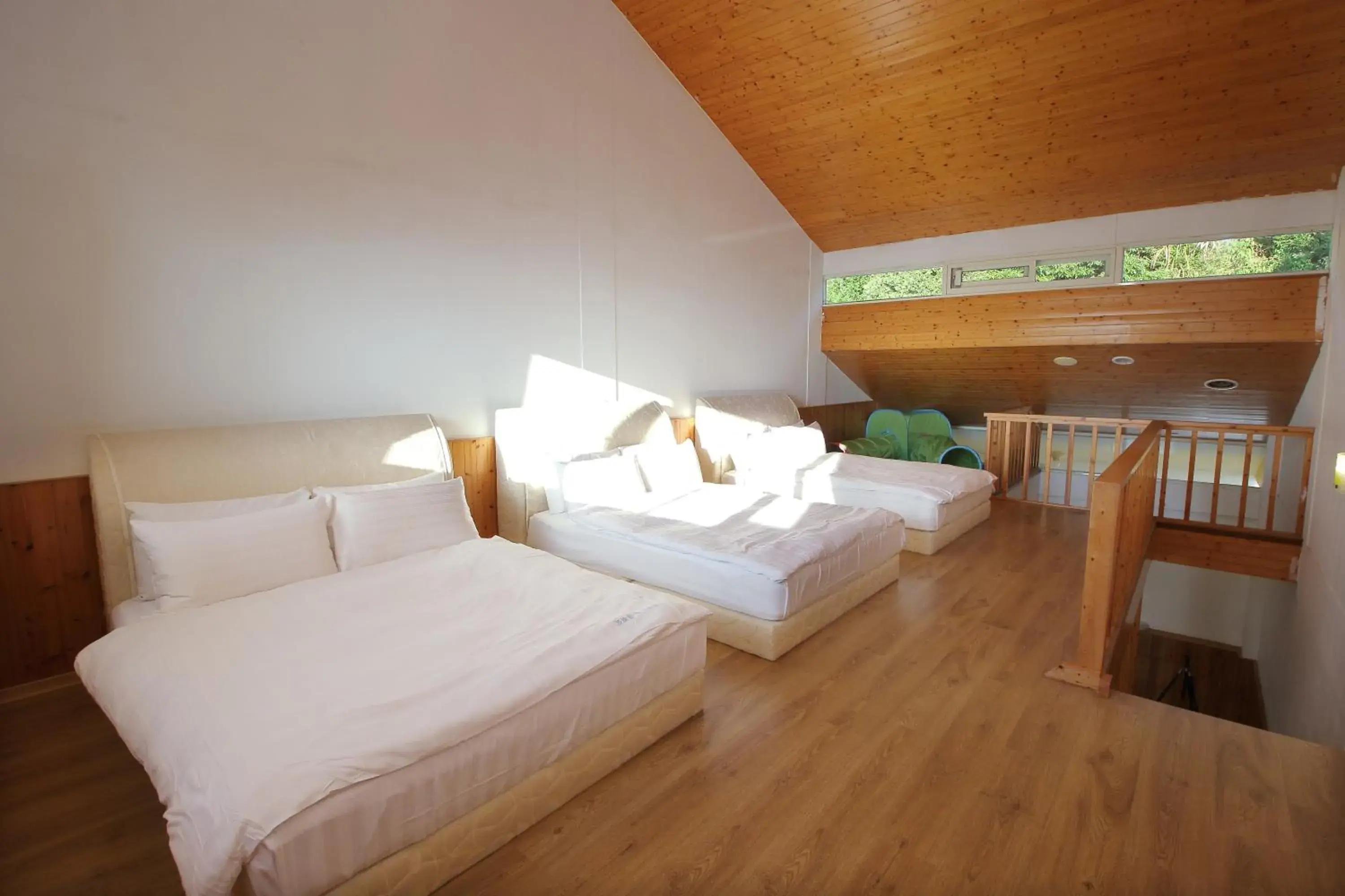 Family Suite in Cingjing Brilliant Twins of Seattle Family Suite in Cingjing Brilliant Twins of Seattle