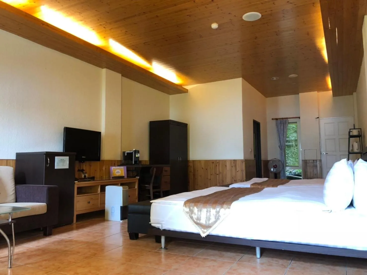 Shower, Bed in Cingjing Brilliant Twins of Seattle