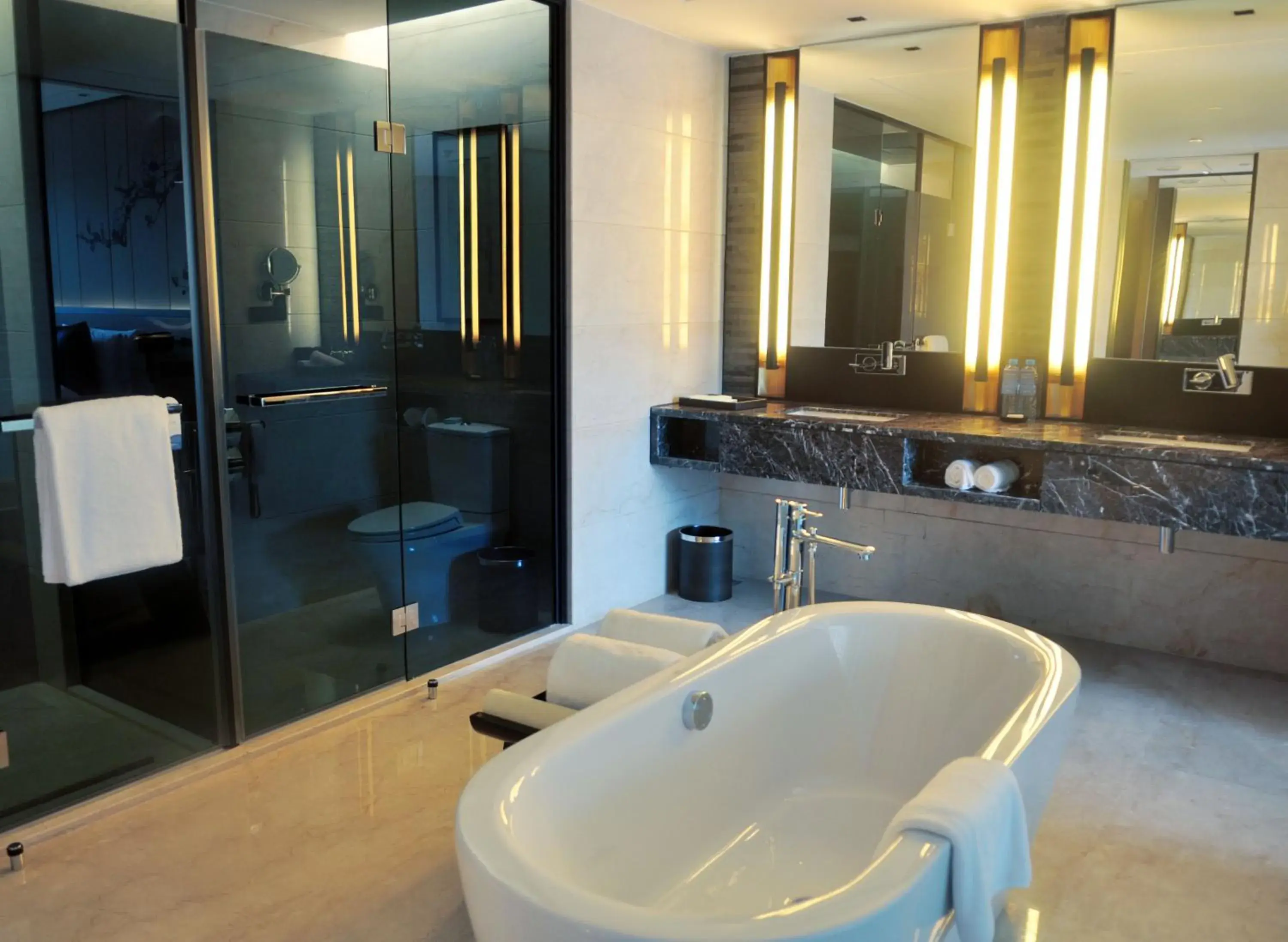 Double Room with Mountain View in Chongqing Ronghui Grand Hotel Double Room with Mountain View in Chongqing Ronghui Grand Hotel