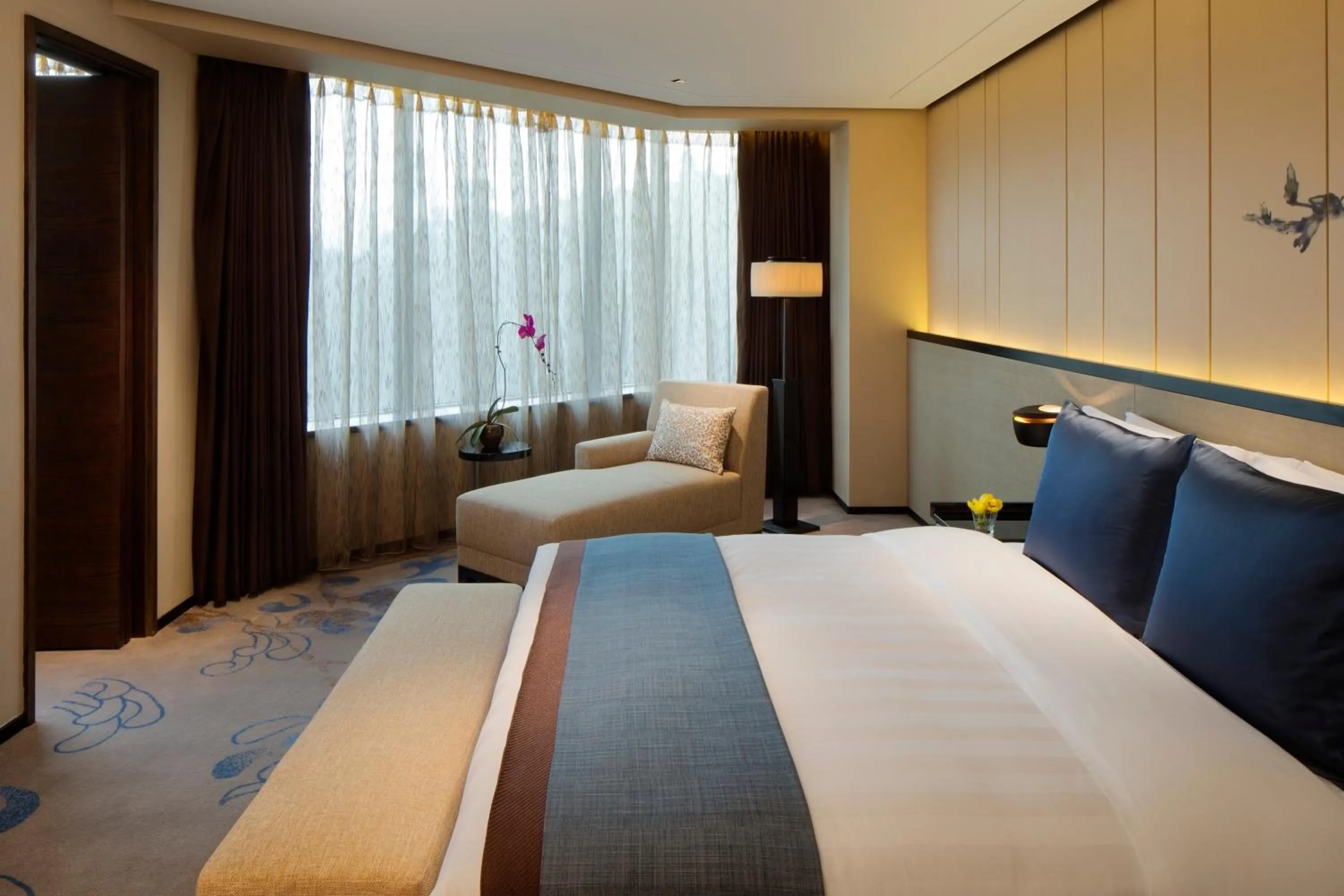 Bedroom in Radisson Blu Hotel Chongqing Sha Ping Ba