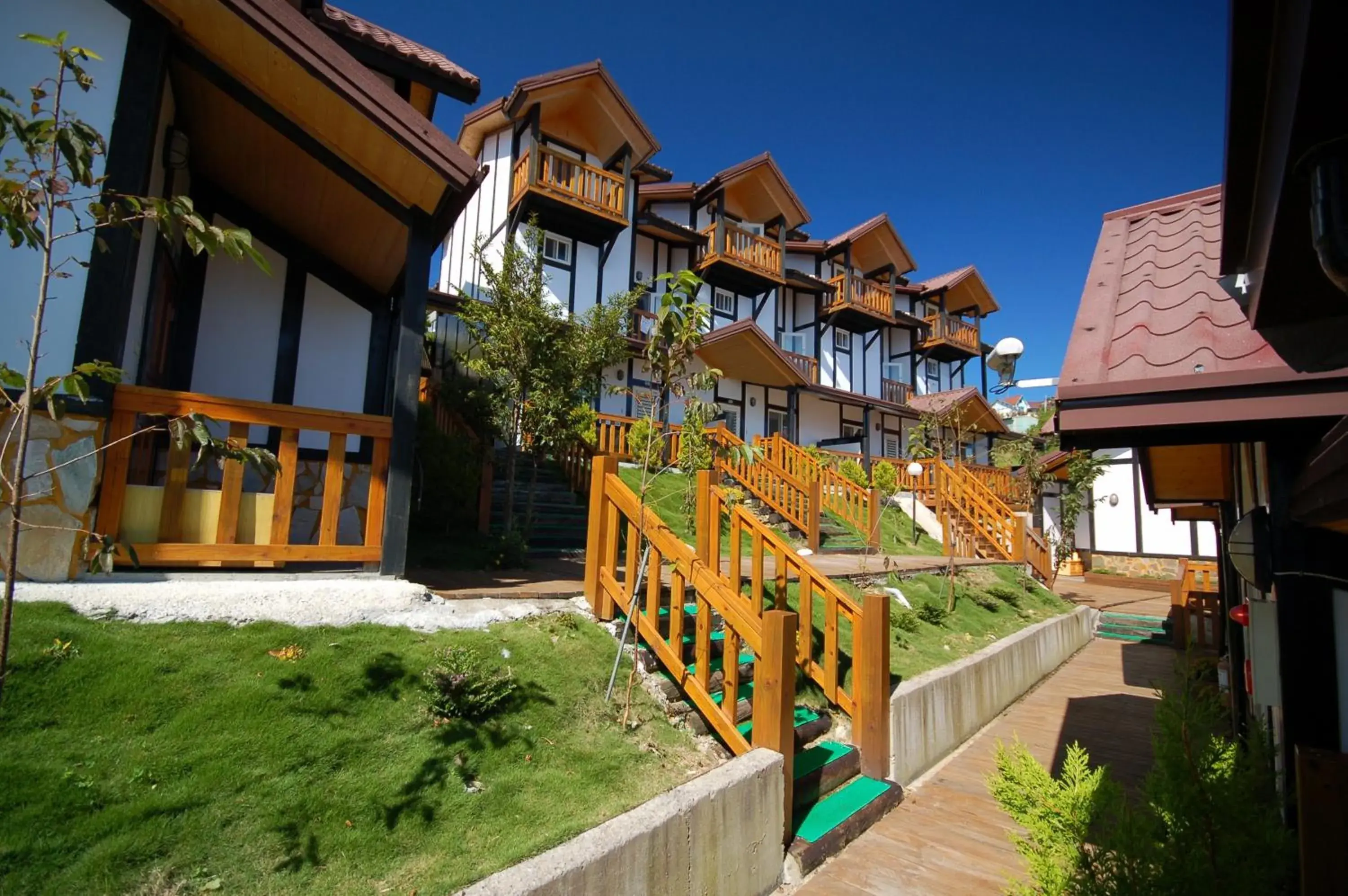 Facade/entrance in Sea of Clouds Vacation Villa Facade/entrance in Sea of Clouds Vacation Villa