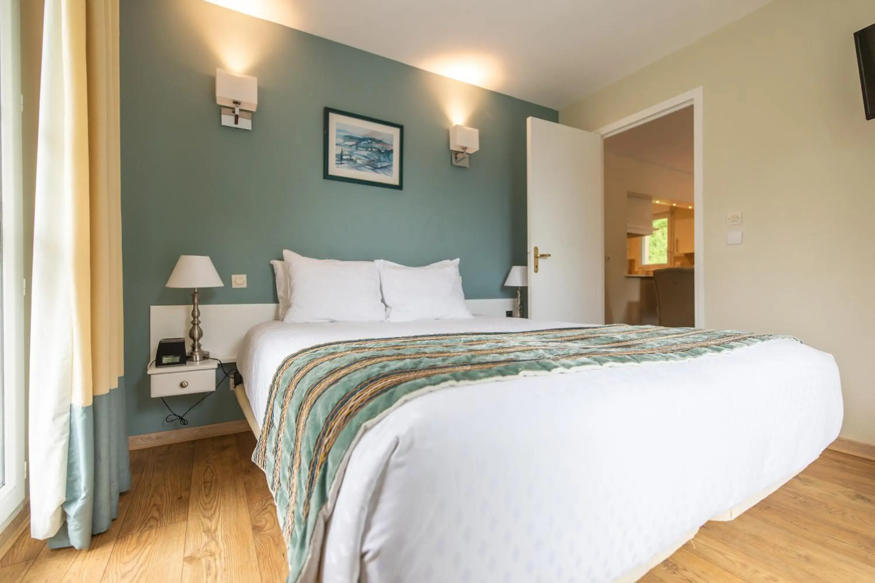 Bedroom, Bed in Club Wyndham Normandy Bedroom, Bed in Club Wyndham Normandy