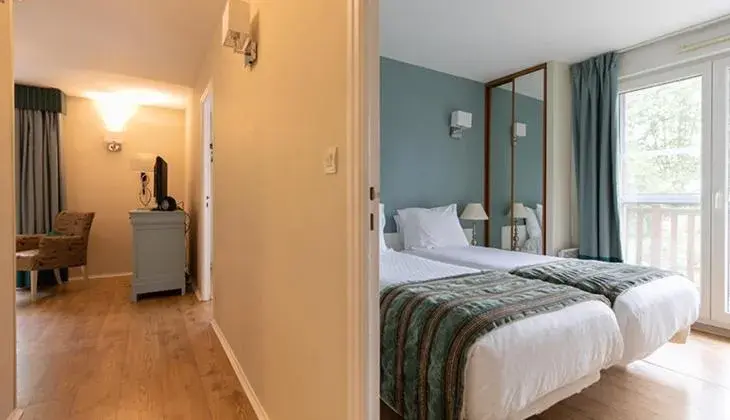 Bedroom, Bed in Club Wyndham Normandy Bedroom, Bed in Club Wyndham Normandy