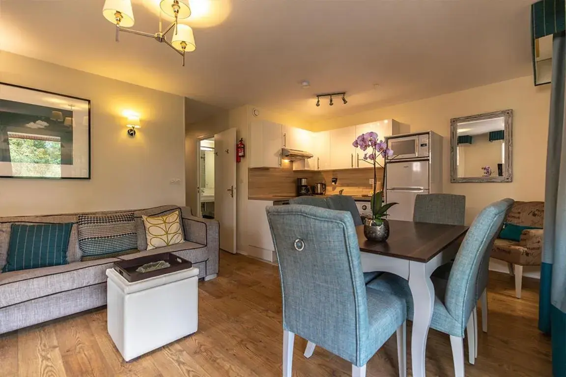 Living room in Club Wyndham Normandy Living room in Club Wyndham Normandy