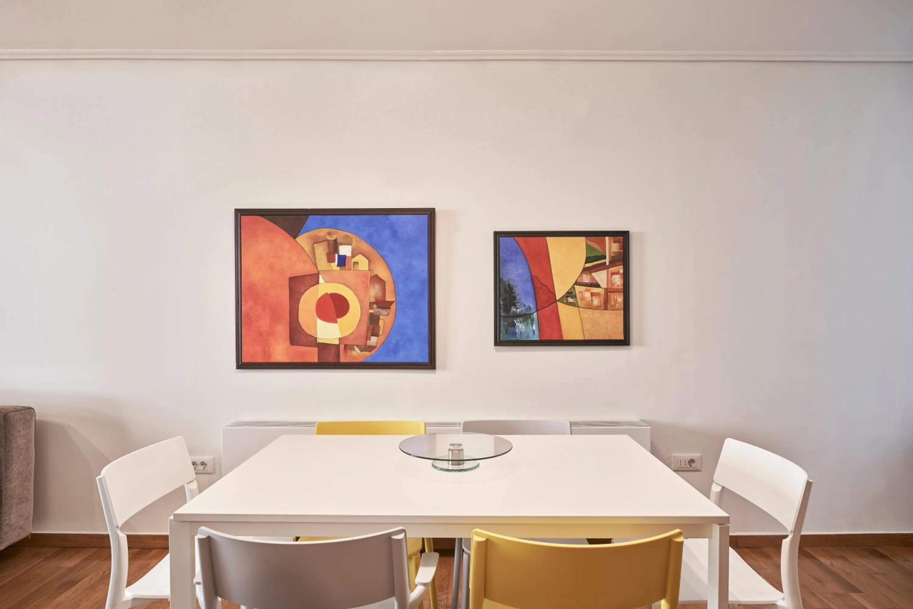 Dining area in Contemporary & Comfy Apt next to Acropolis Museum