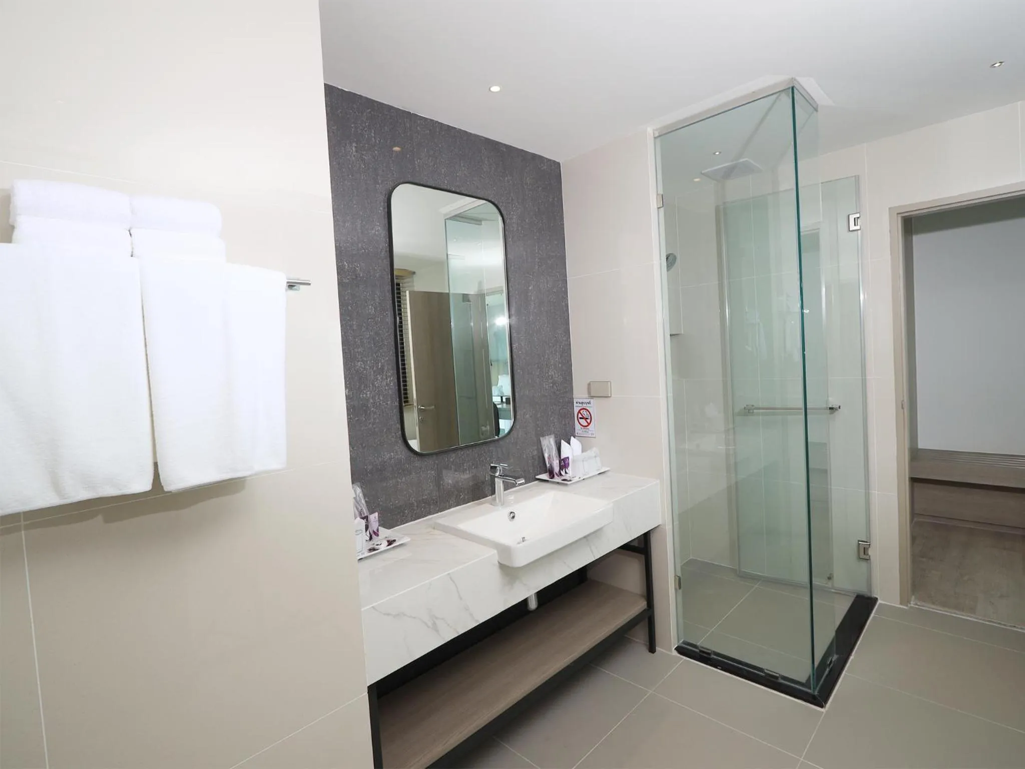 Bathroom in Fortune Saeng Chan Beach Hotel Rayong - SHA Plus
