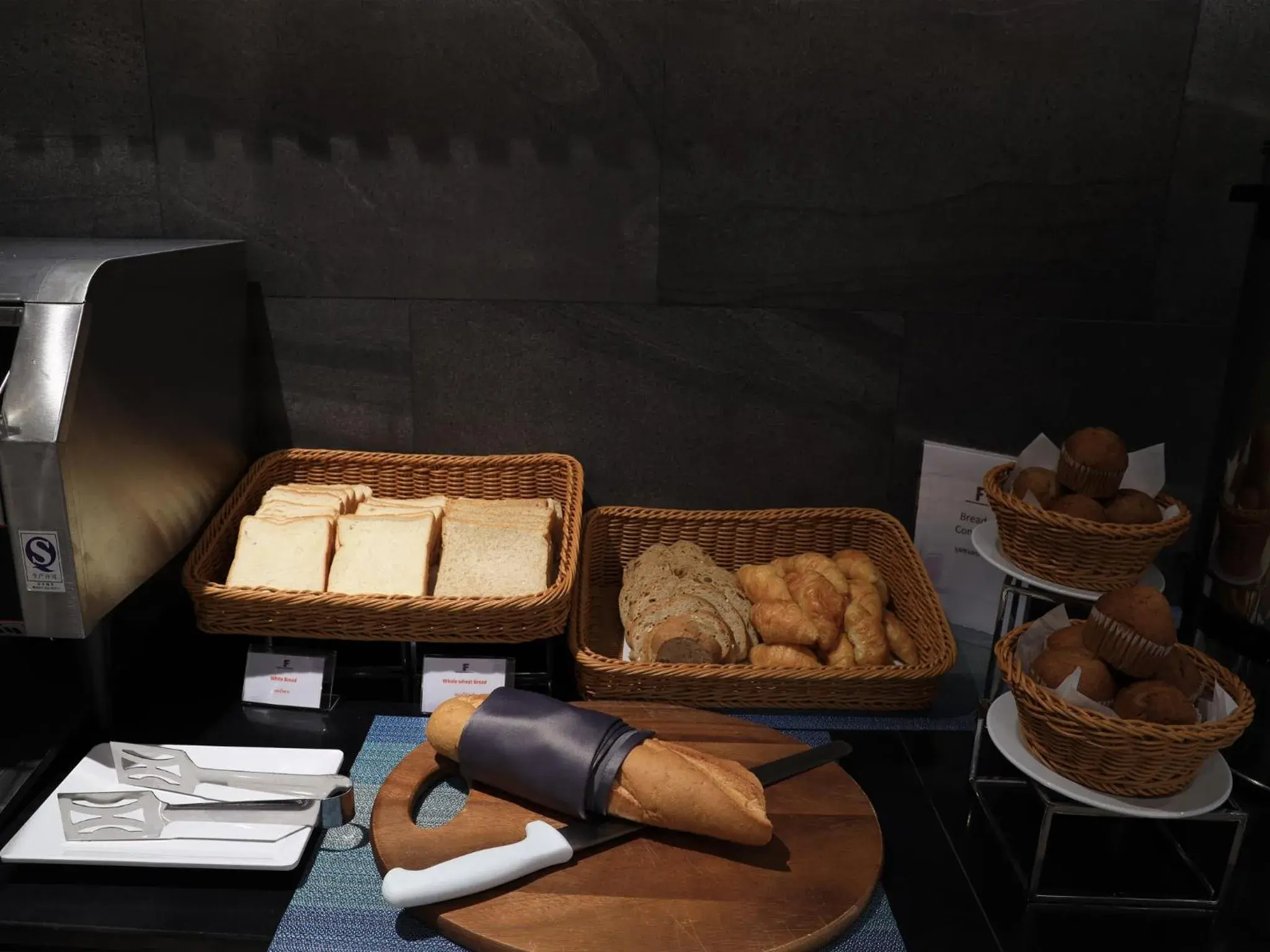 Restaurant/places to eat in Fortune Saeng Chan Beach Hotel Rayong - SHA Plus Restaurant/places to eat in Fortune Saeng Chan Beach Hotel Rayong - SHA Plus