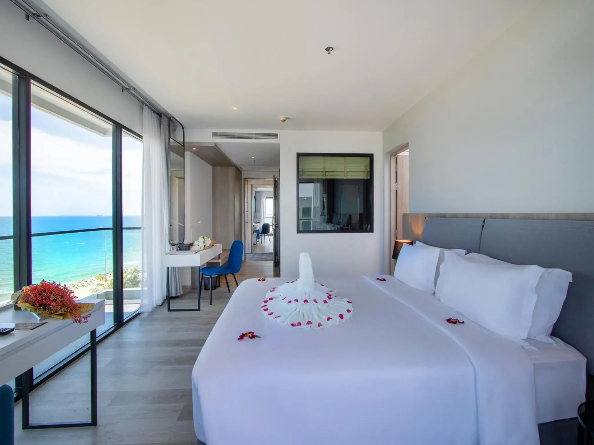 Sea view, Bed in Fortune Saeng Chan Beach Hotel Rayong - SHA Plus Sea view, Bed in Fortune Saeng Chan Beach Hotel Rayong - SHA Plus