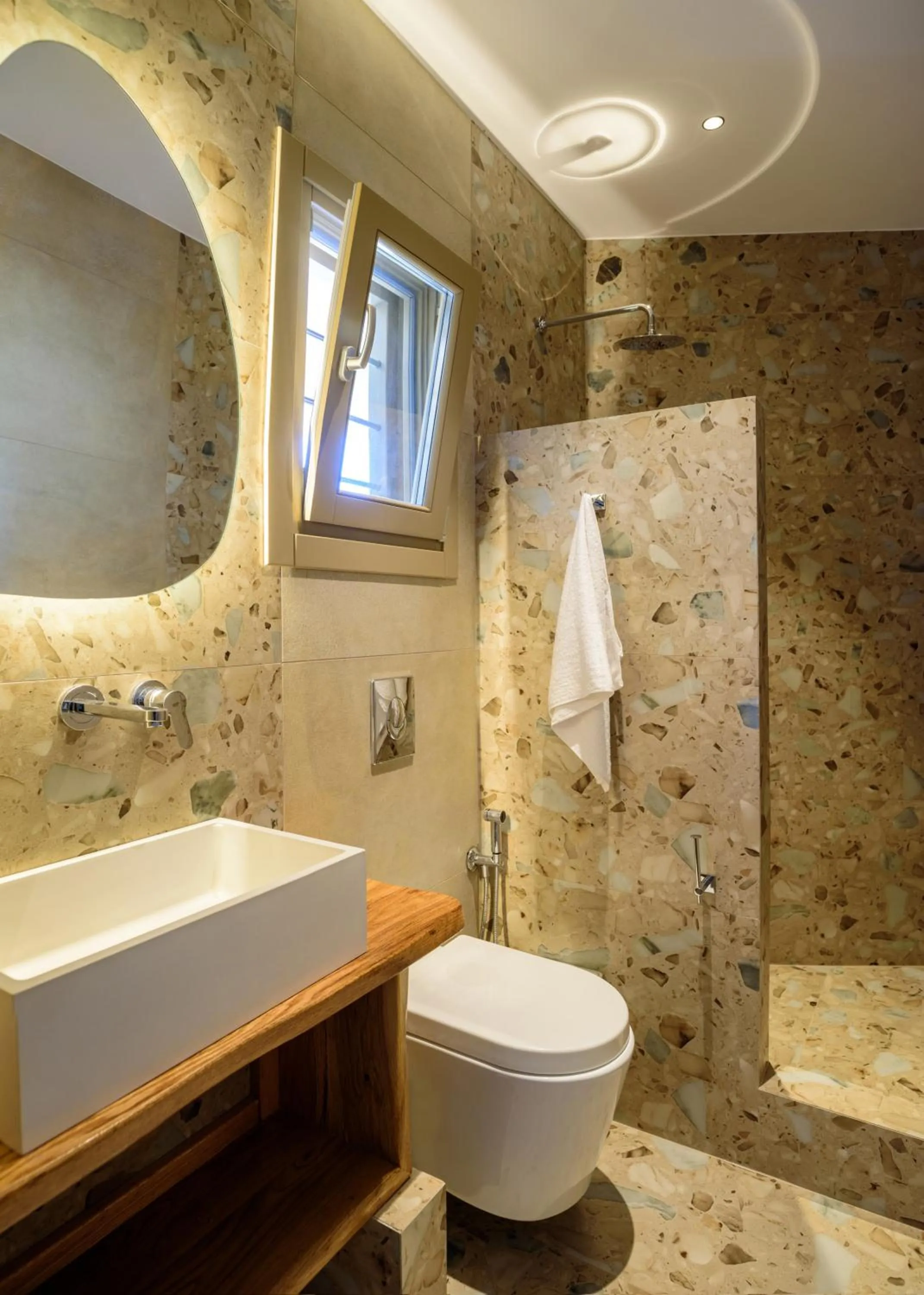 Shower in Vrachos Suites Mykonos