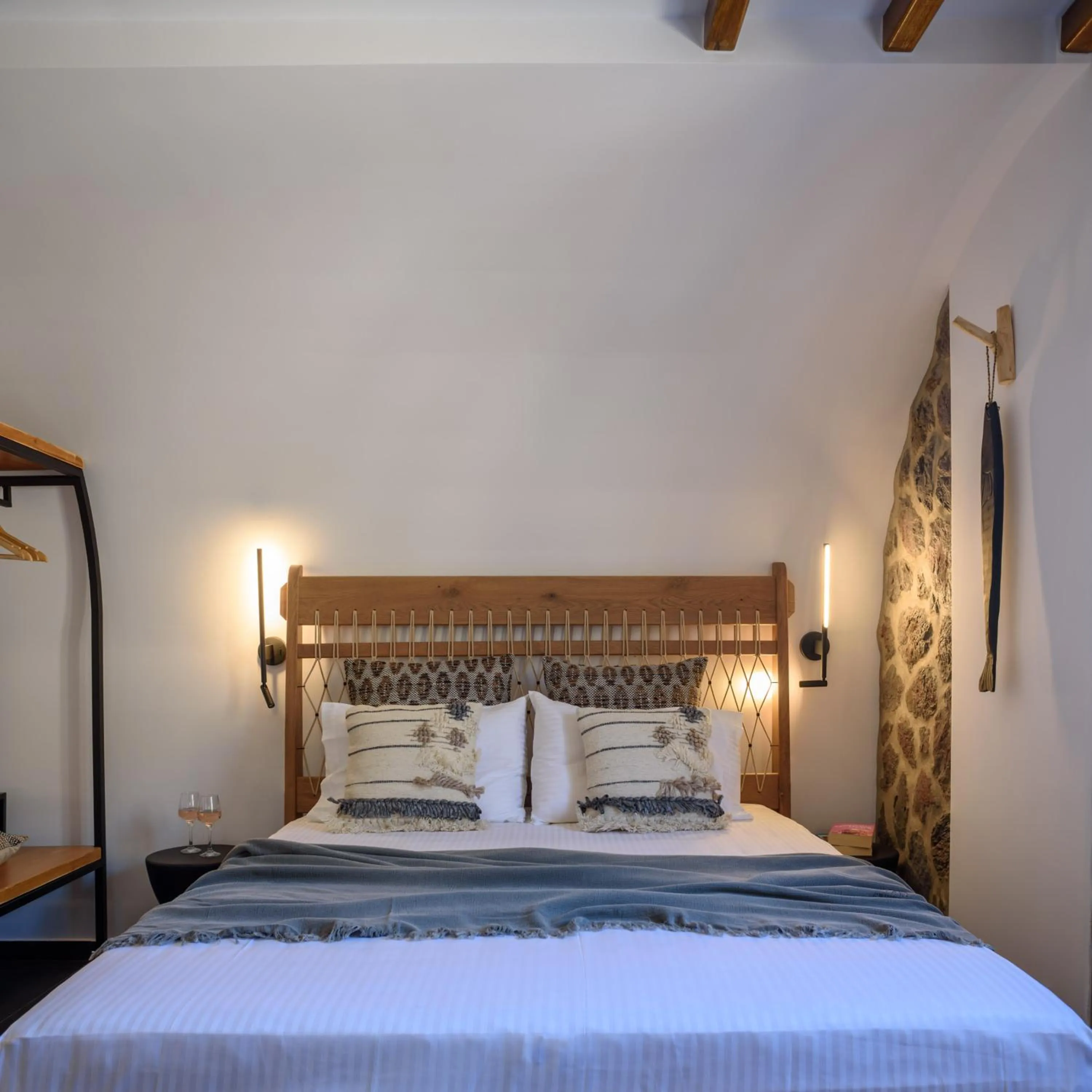 Bedroom, Bed in Vrachos Suites Mykonos