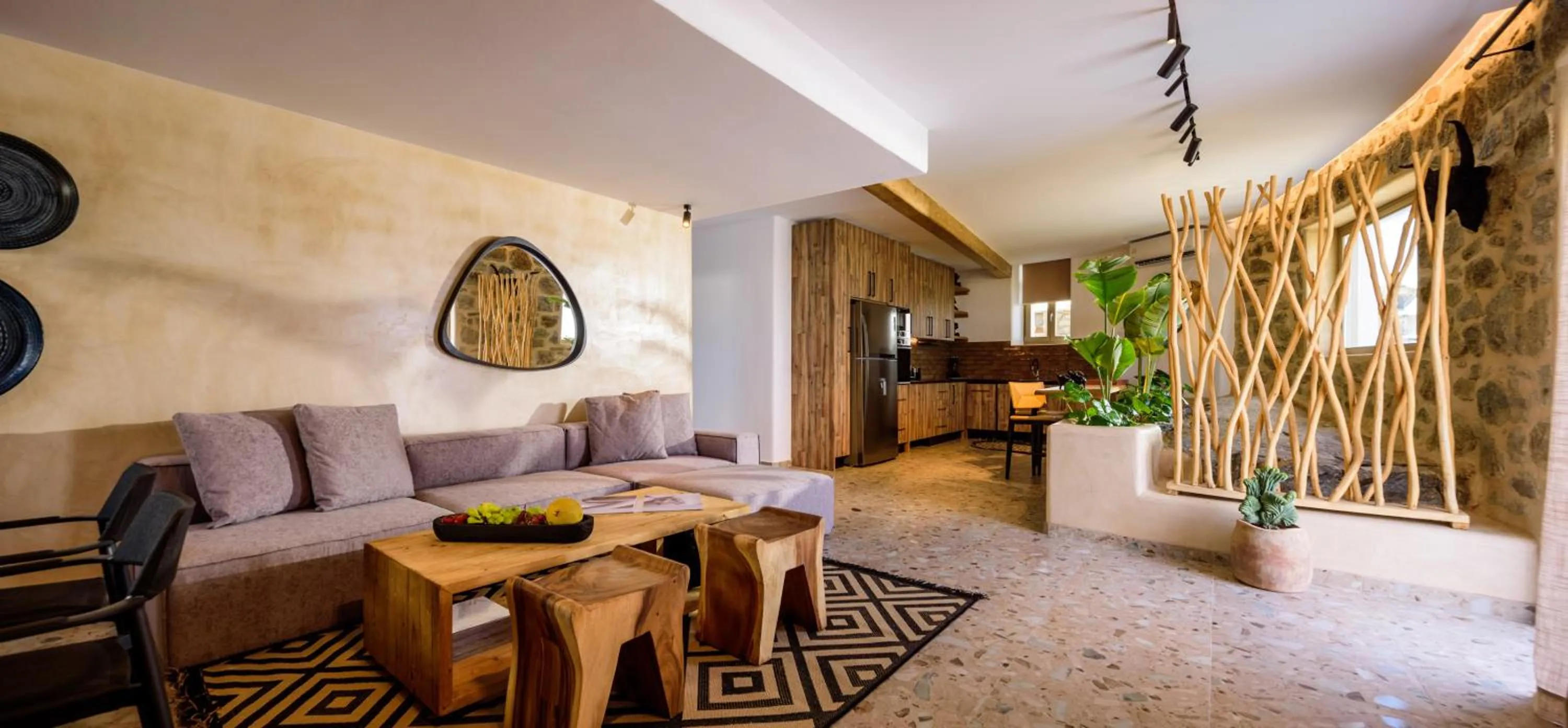 Time of day in Vrachos Suites Mykonos