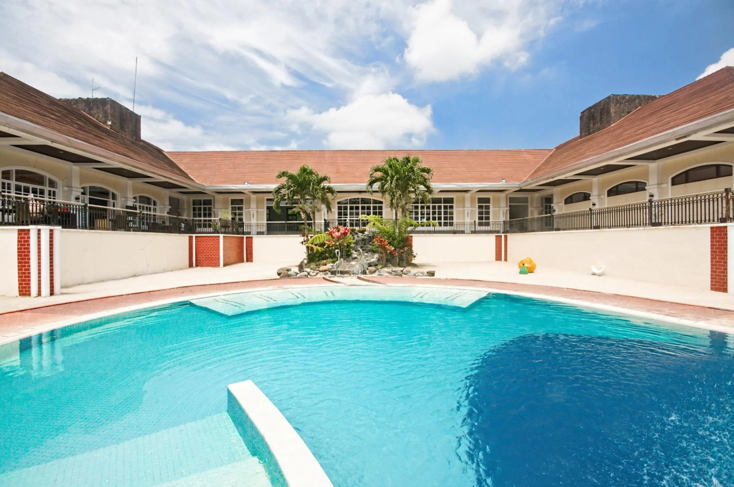 Swimming pool in Forest Crest Nature Hotel and Resort Powered by ASTON