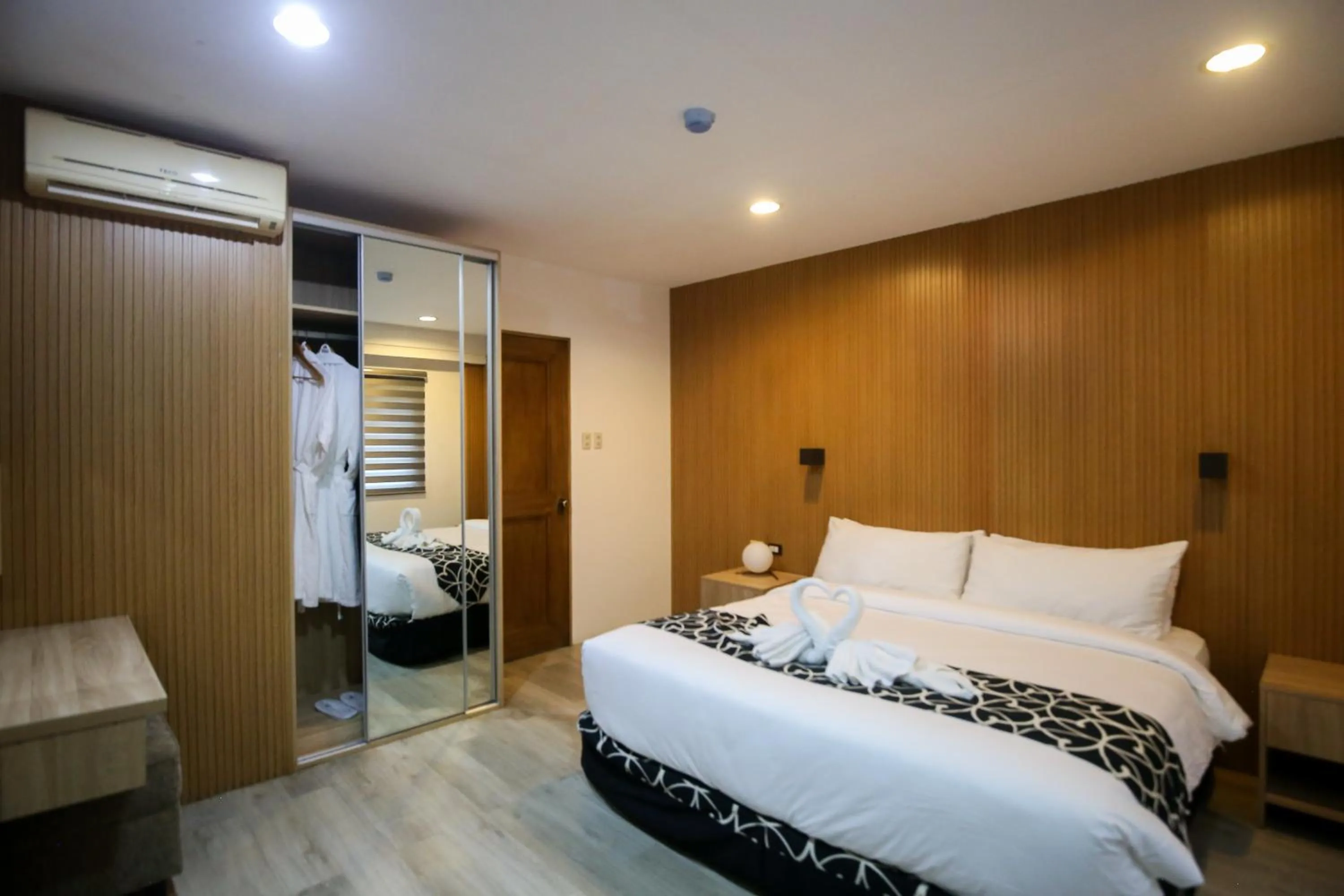 Bed in Forest Crest Nature Hotel and Resort Powered by ASTON