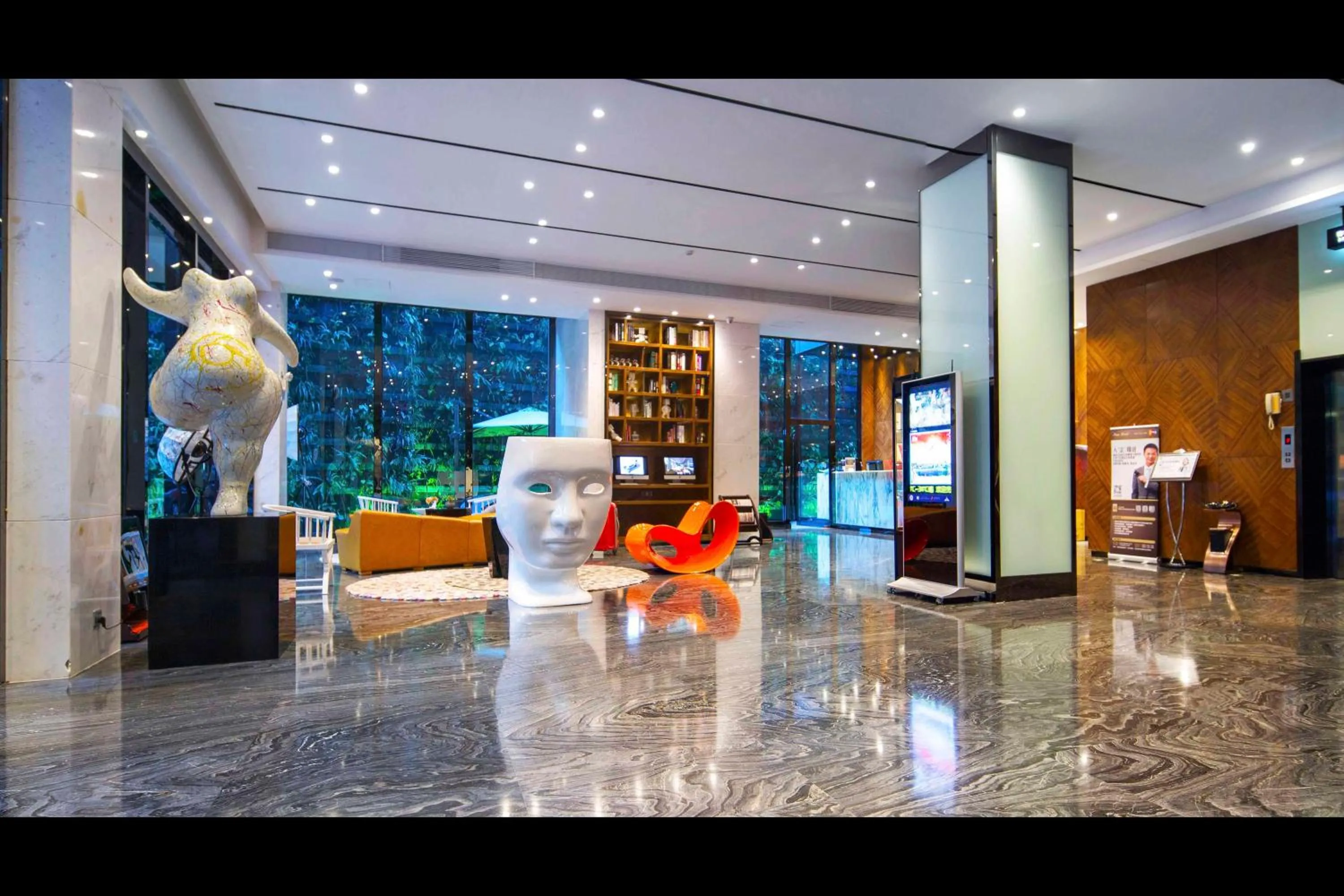 Lobby or reception in Paco Hotel Tаojin Metro Guangzhou