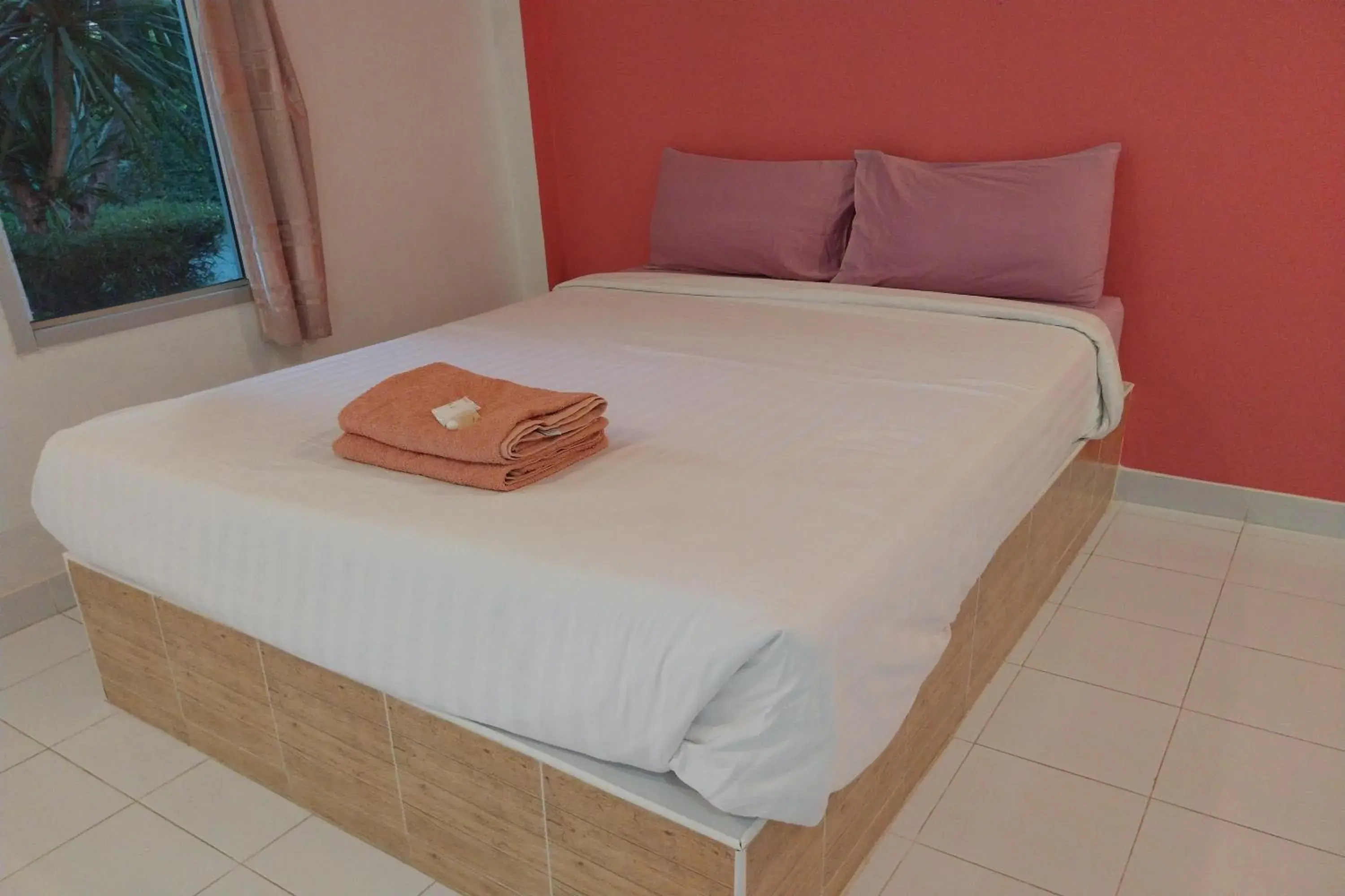 Bedroom, Bed in Review Resort Bedroom, Bed in Review Resort