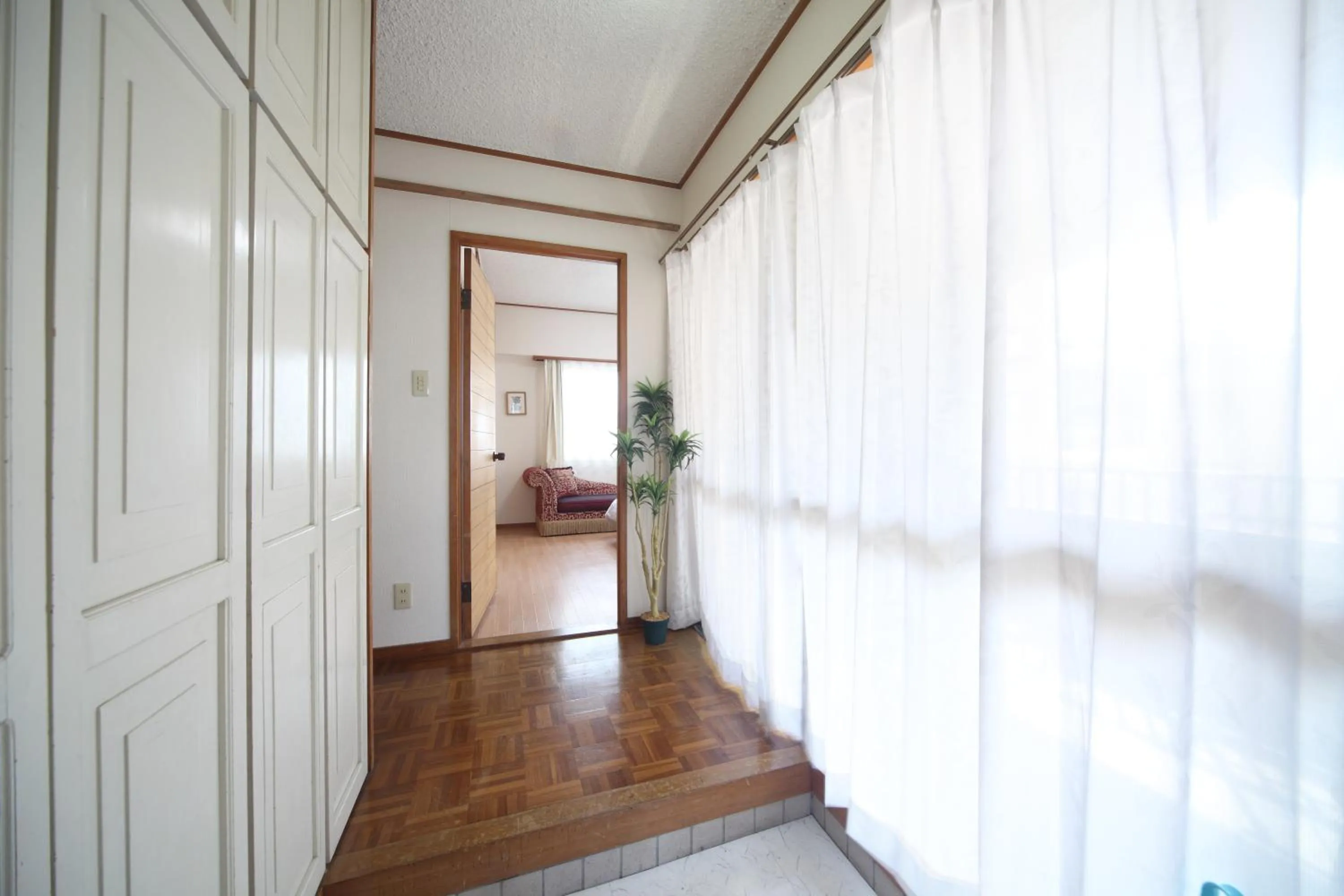 Exsaison house Kumoji