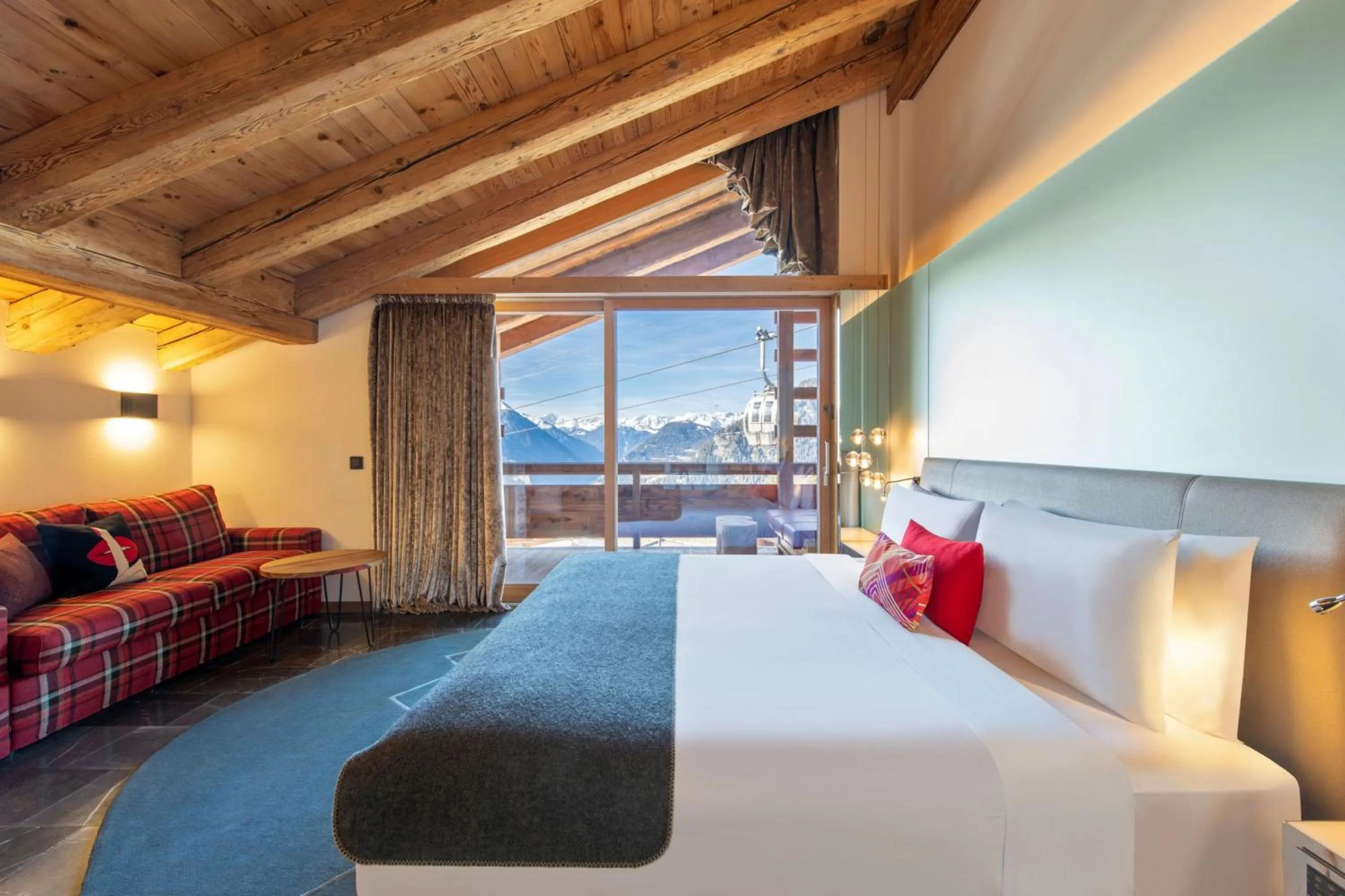 Photo of the whole room, Bed in W Verbier