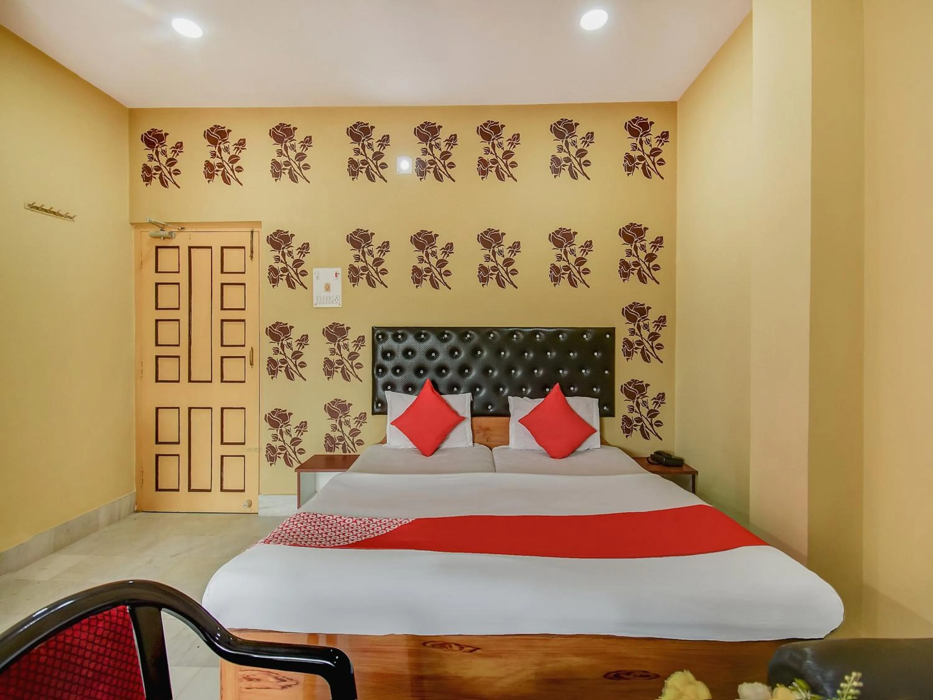 Bedroom, Bed in Super Hotel O Priyal Amrit Sagar