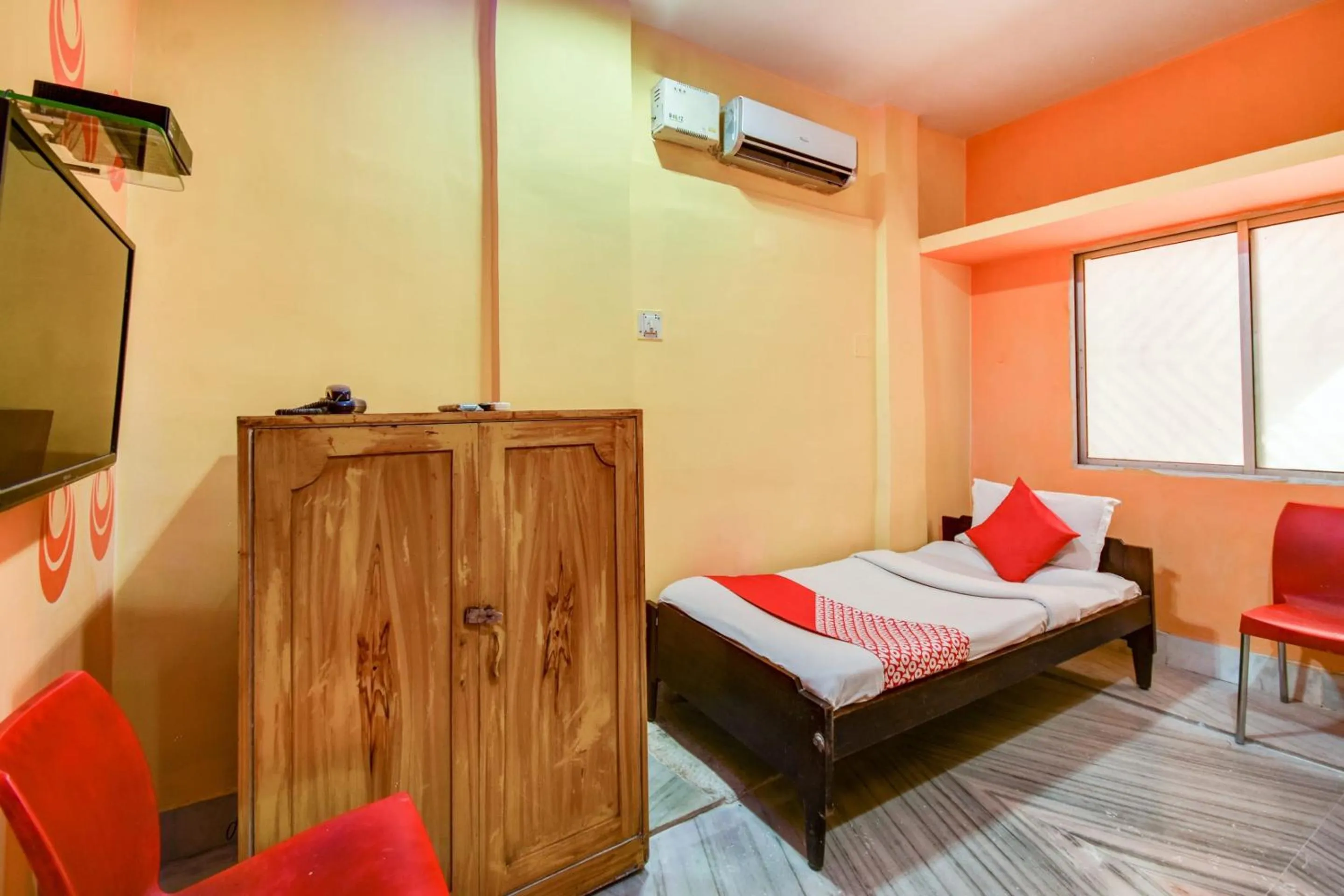 Bedroom, Bed in Super Hotel O Priyal Amrit Sagar